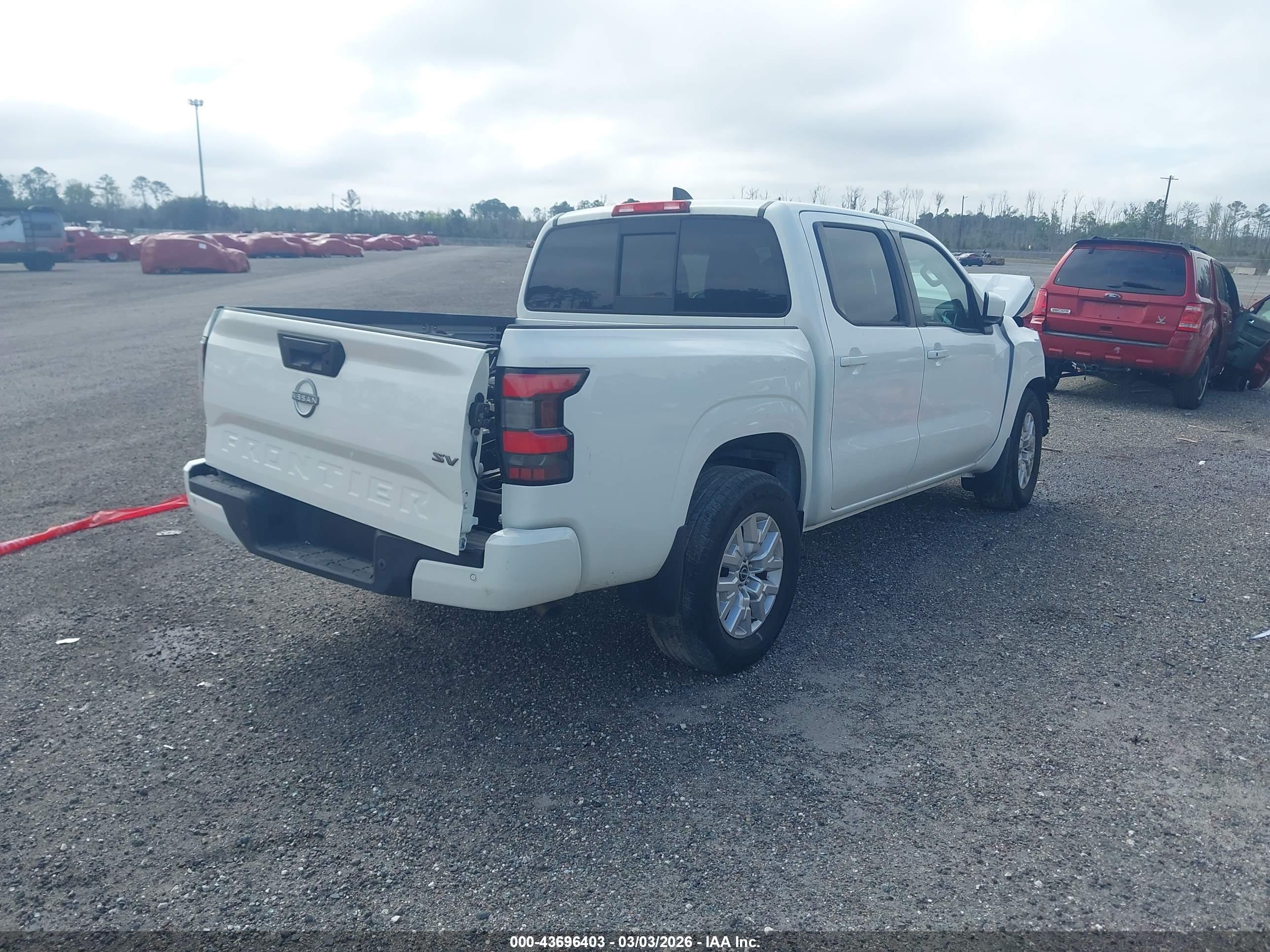 NISSAN FRONTIER image 4