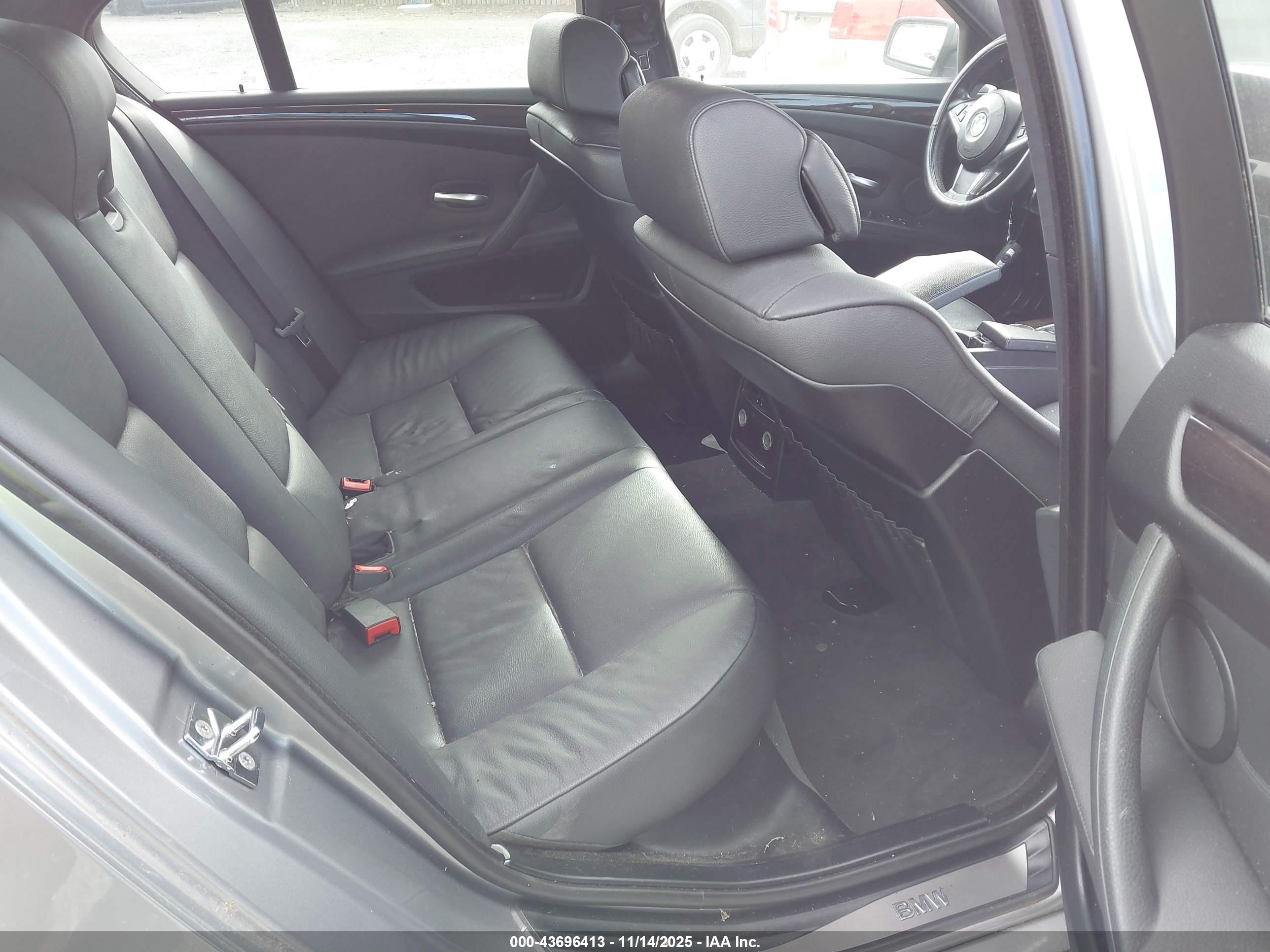 BMW 535I image 8