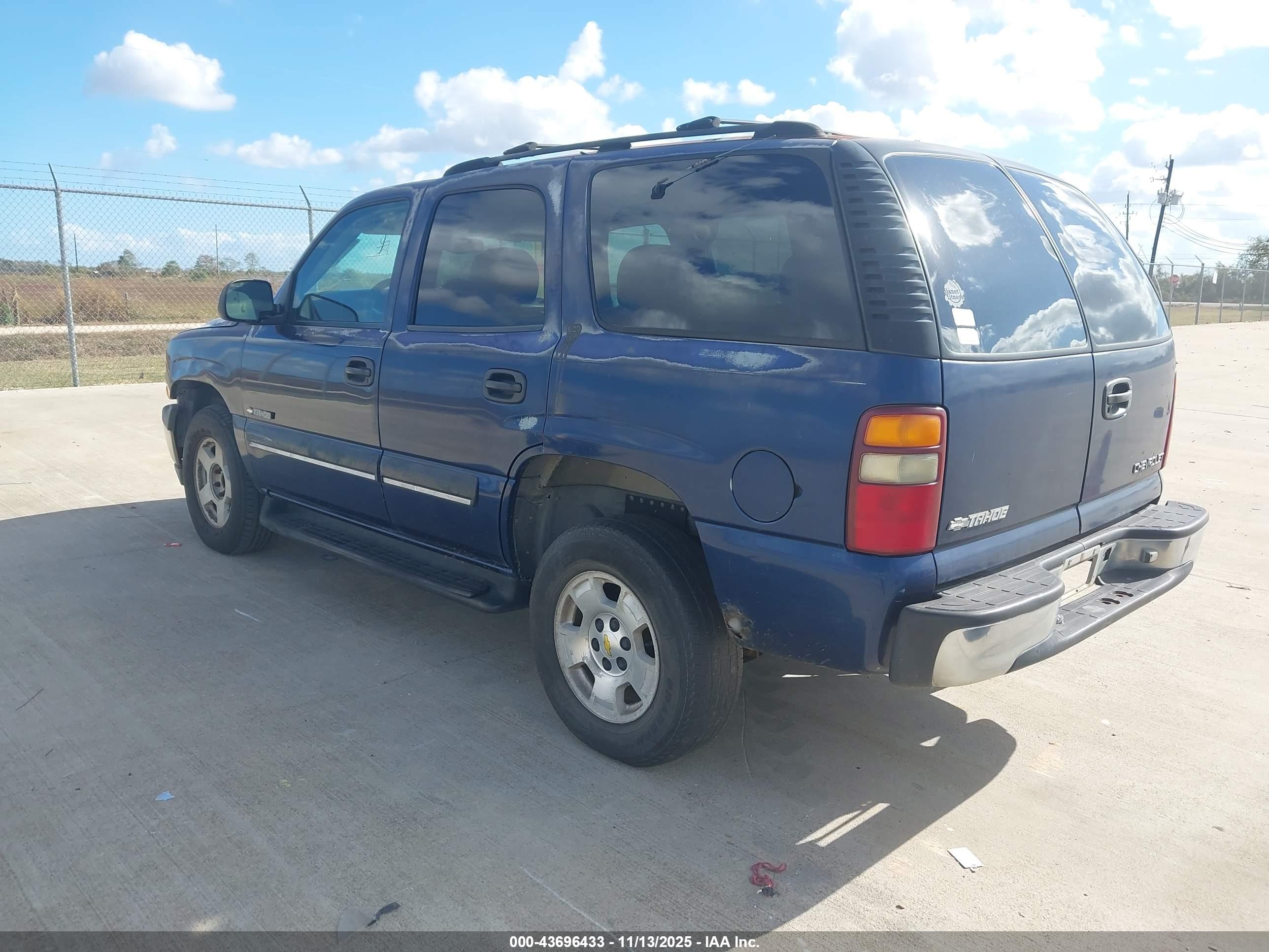 CHEVROLET TAHOE image 3