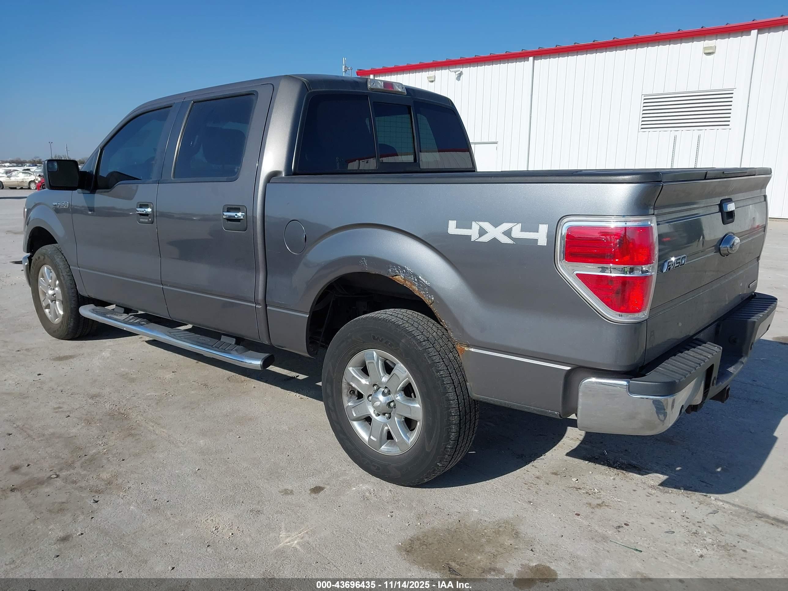 FORD F-150 image 3