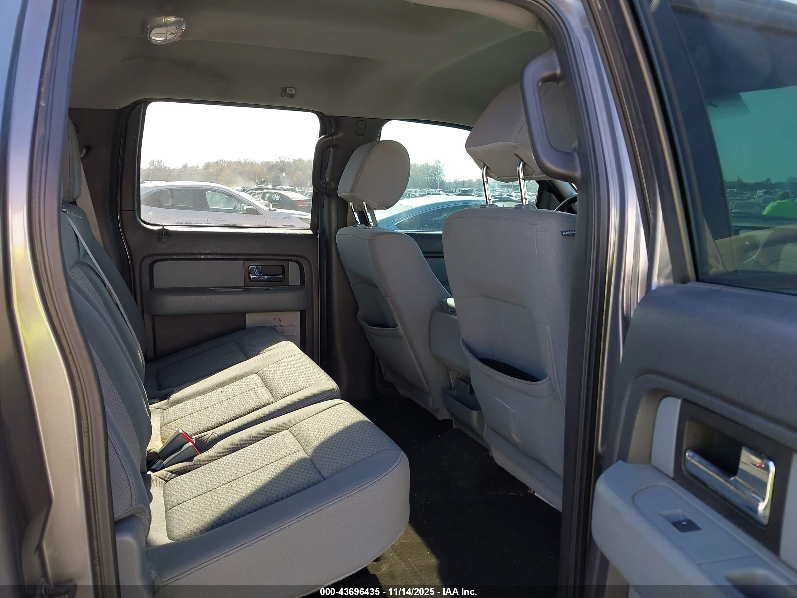FORD F-150 image 8