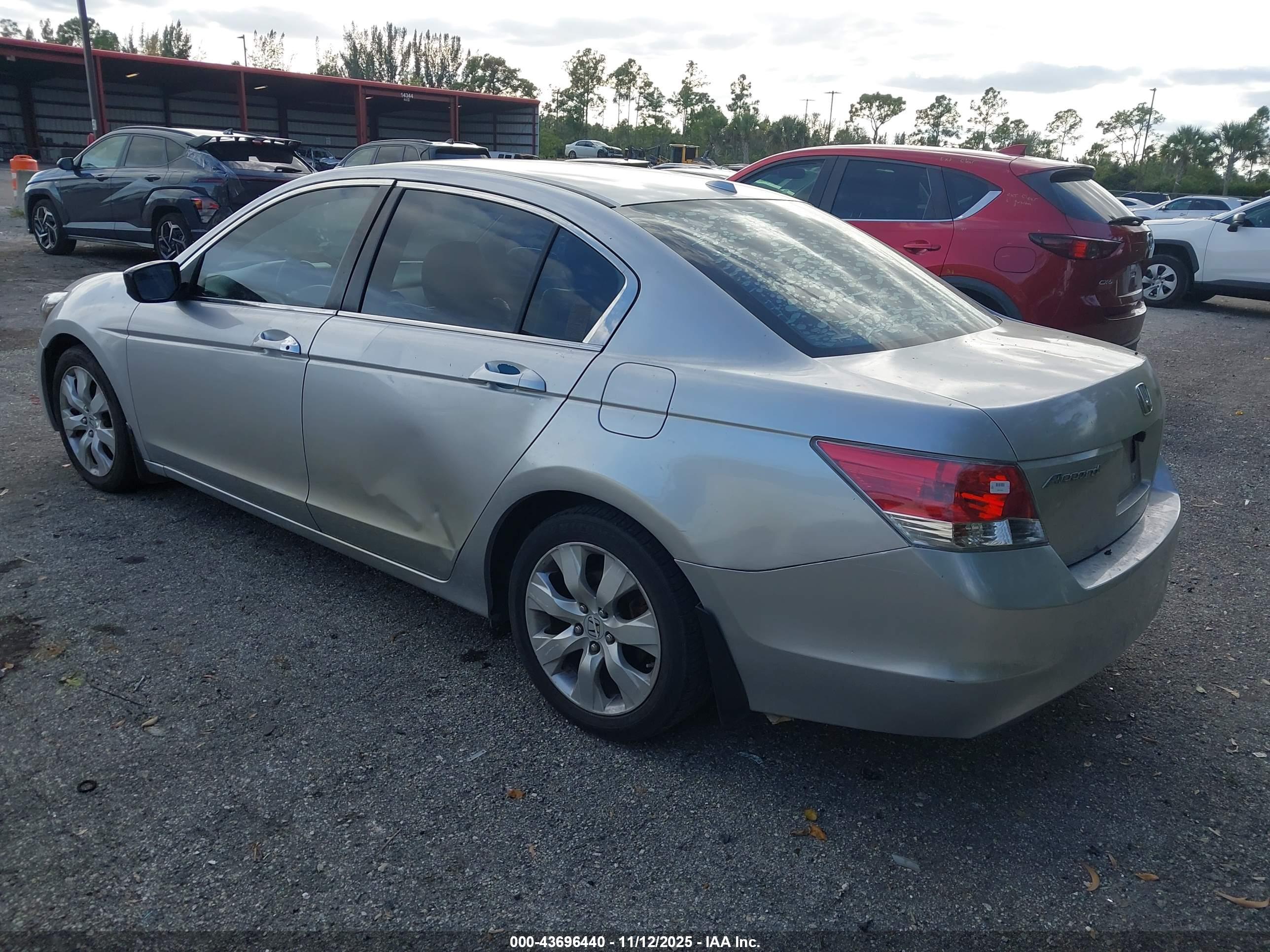 HONDA ACCORD image 3