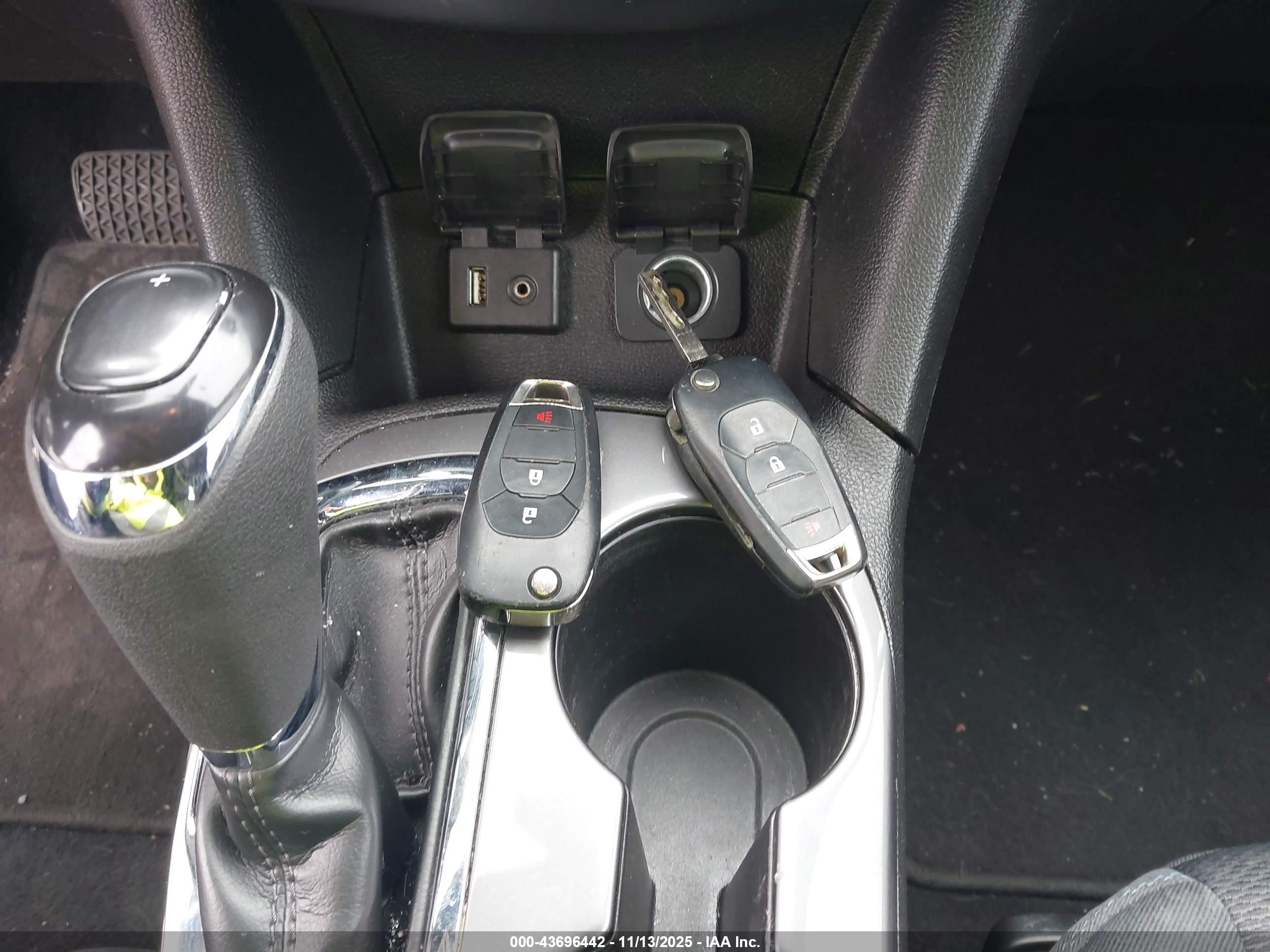 CHEVROLET CRUZE image 11
