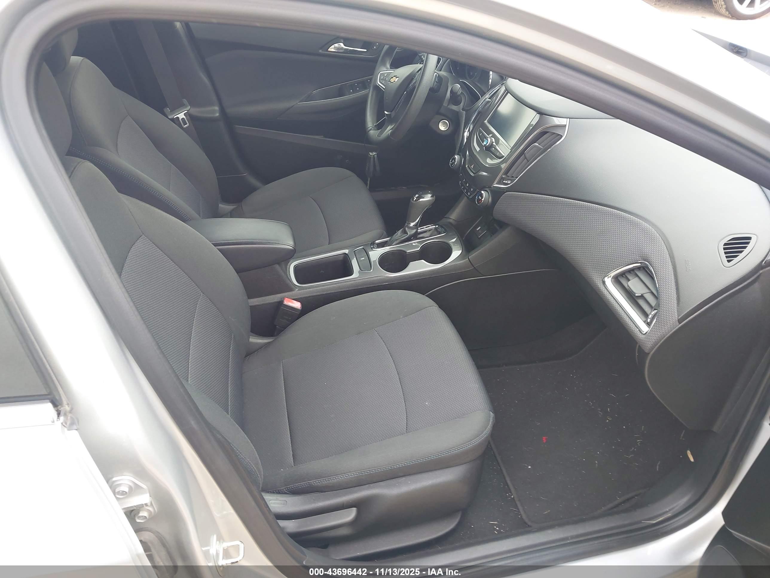 CHEVROLET CRUZE image 5