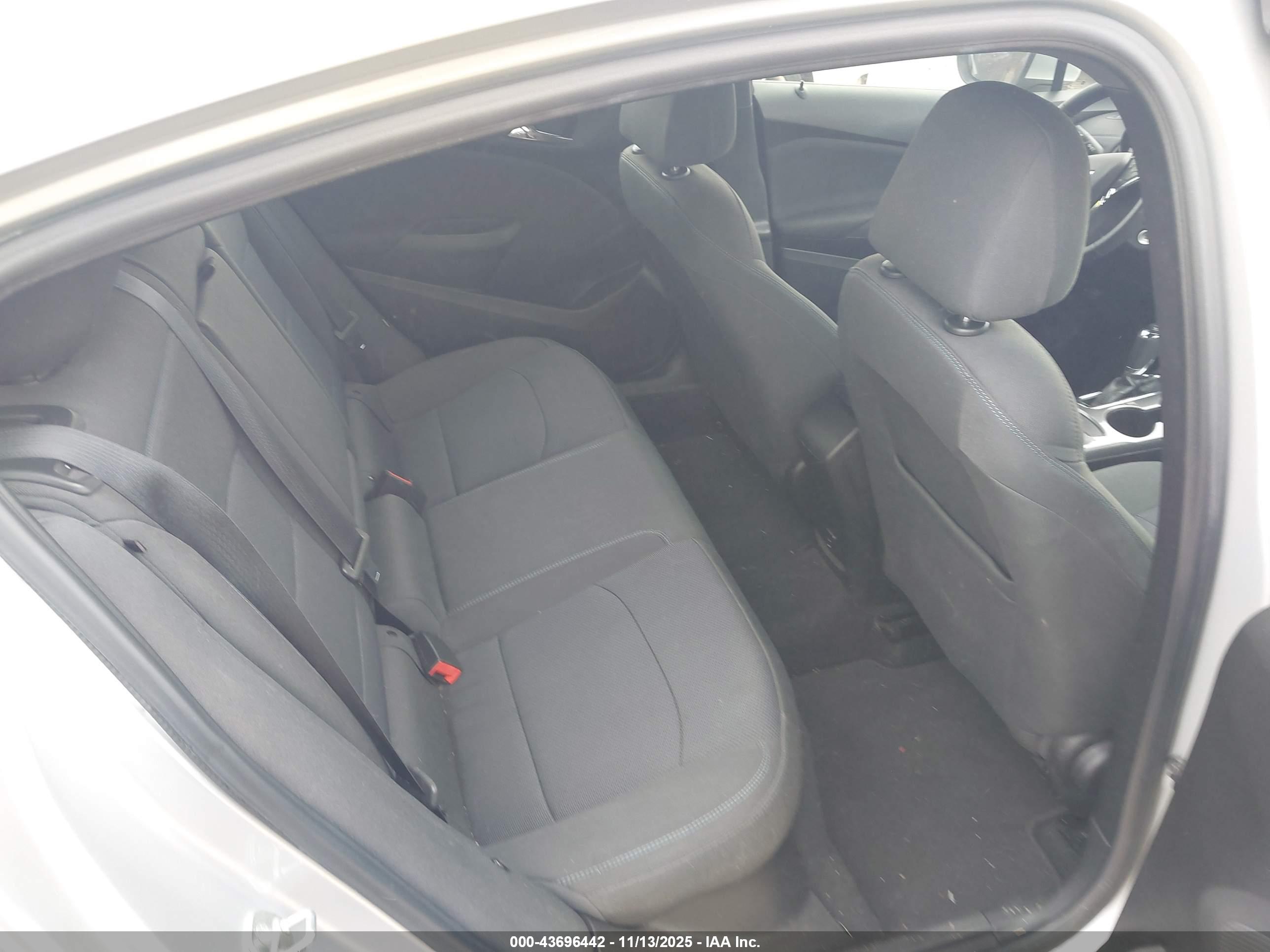 CHEVROLET CRUZE image 8