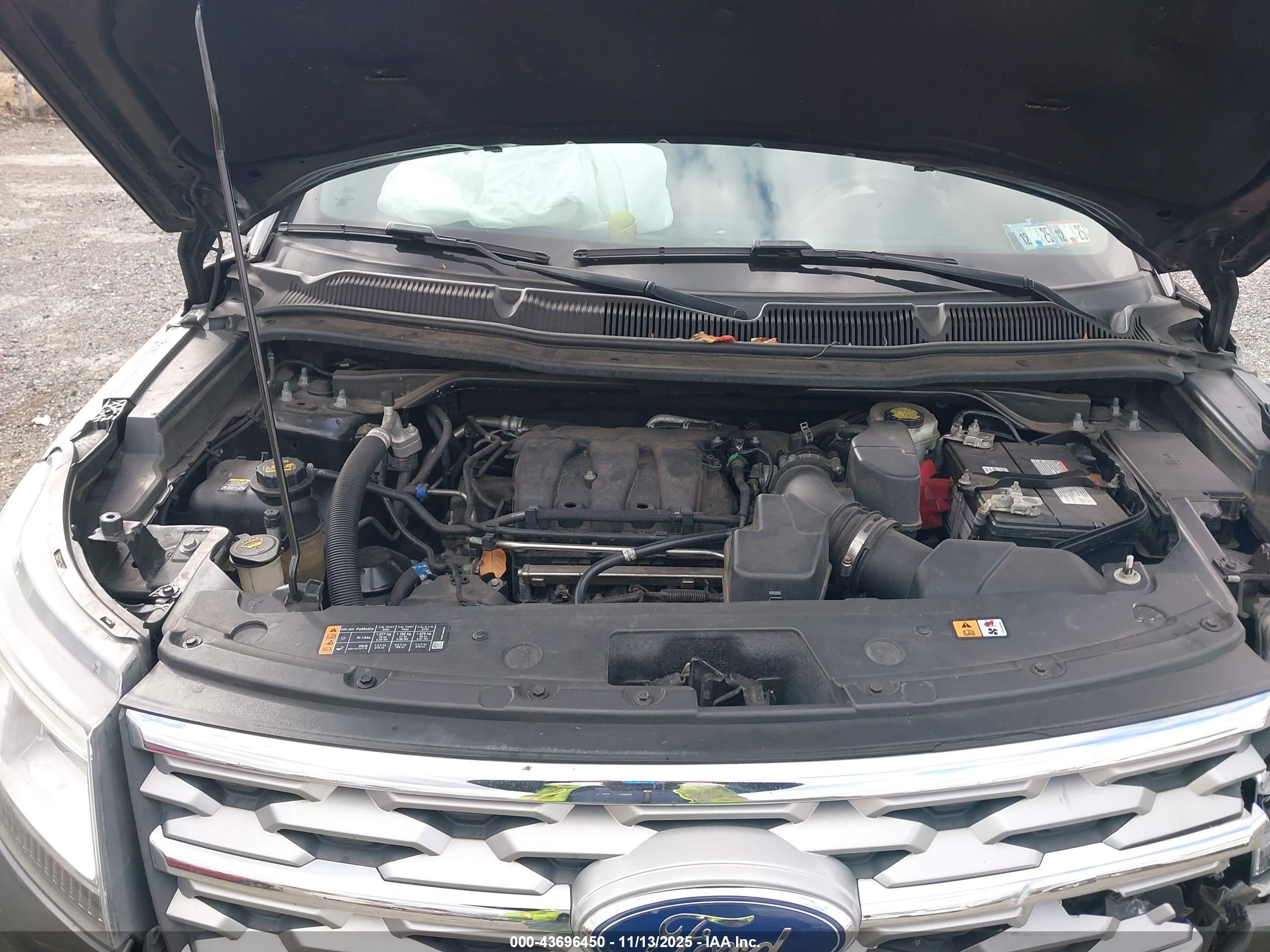 FORD EXPLORER image 10