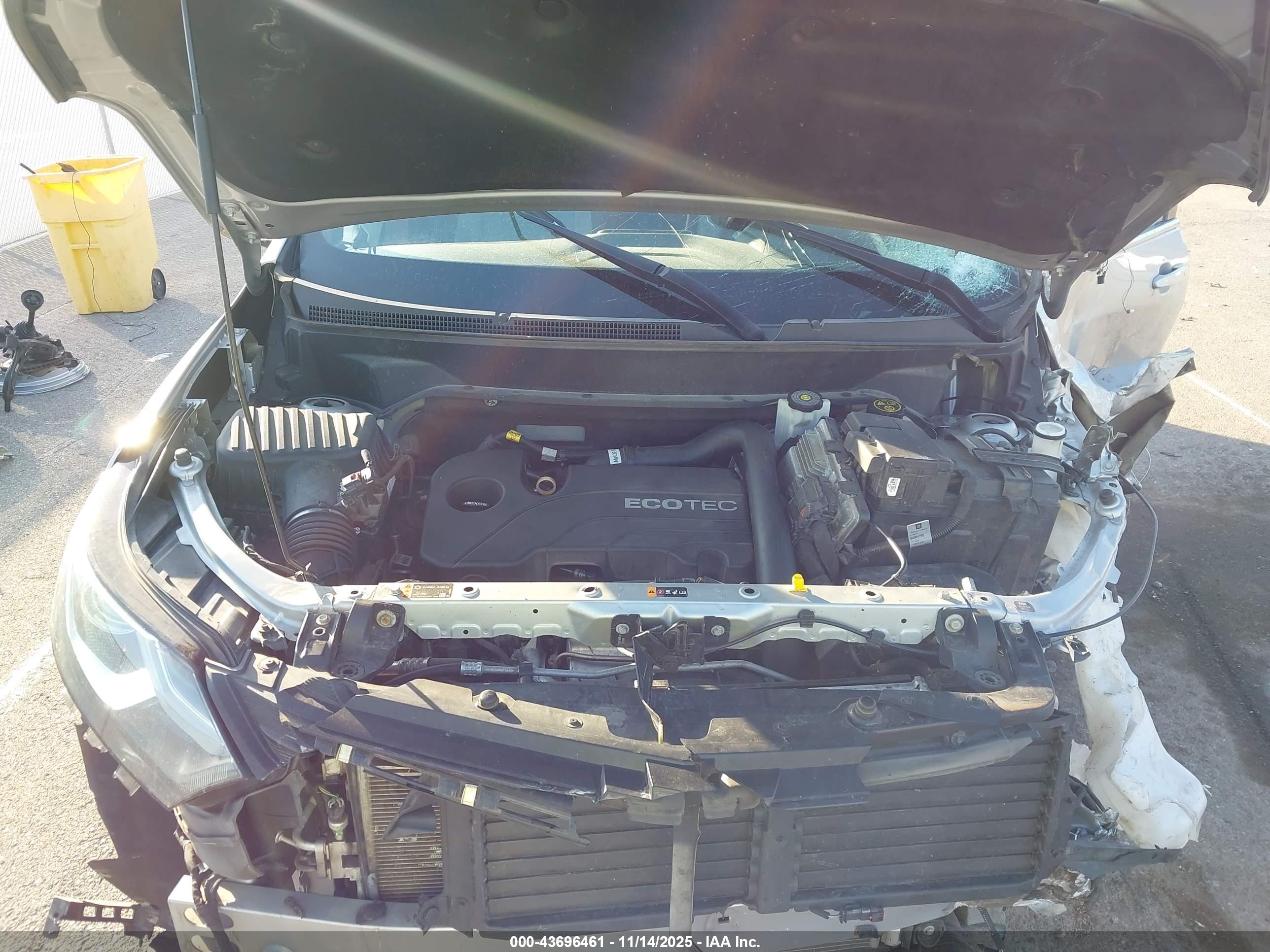 CHEVROLET EQUINOX image 10