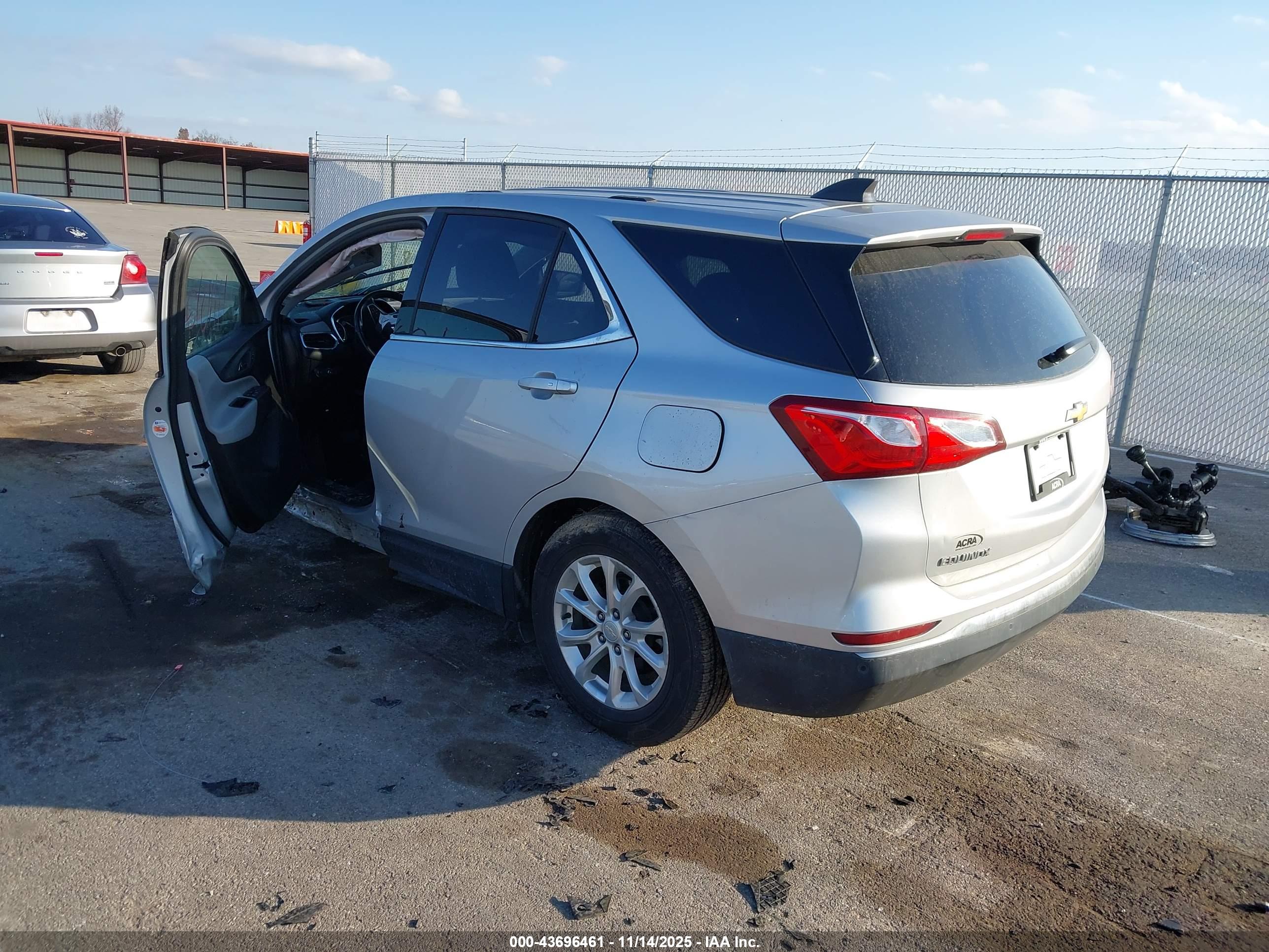 CHEVROLET EQUINOX image 3