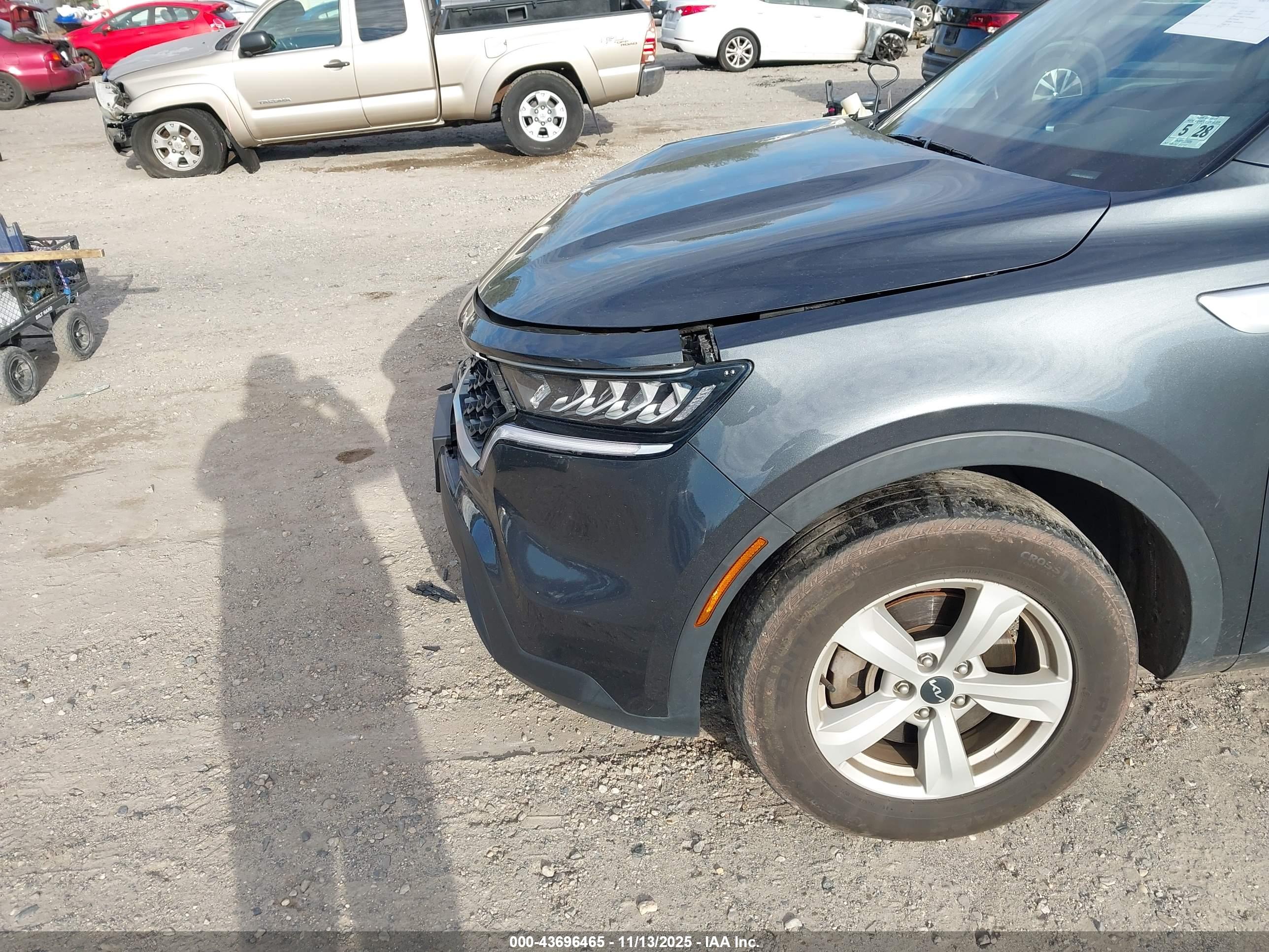 KIA SORENTO image 6