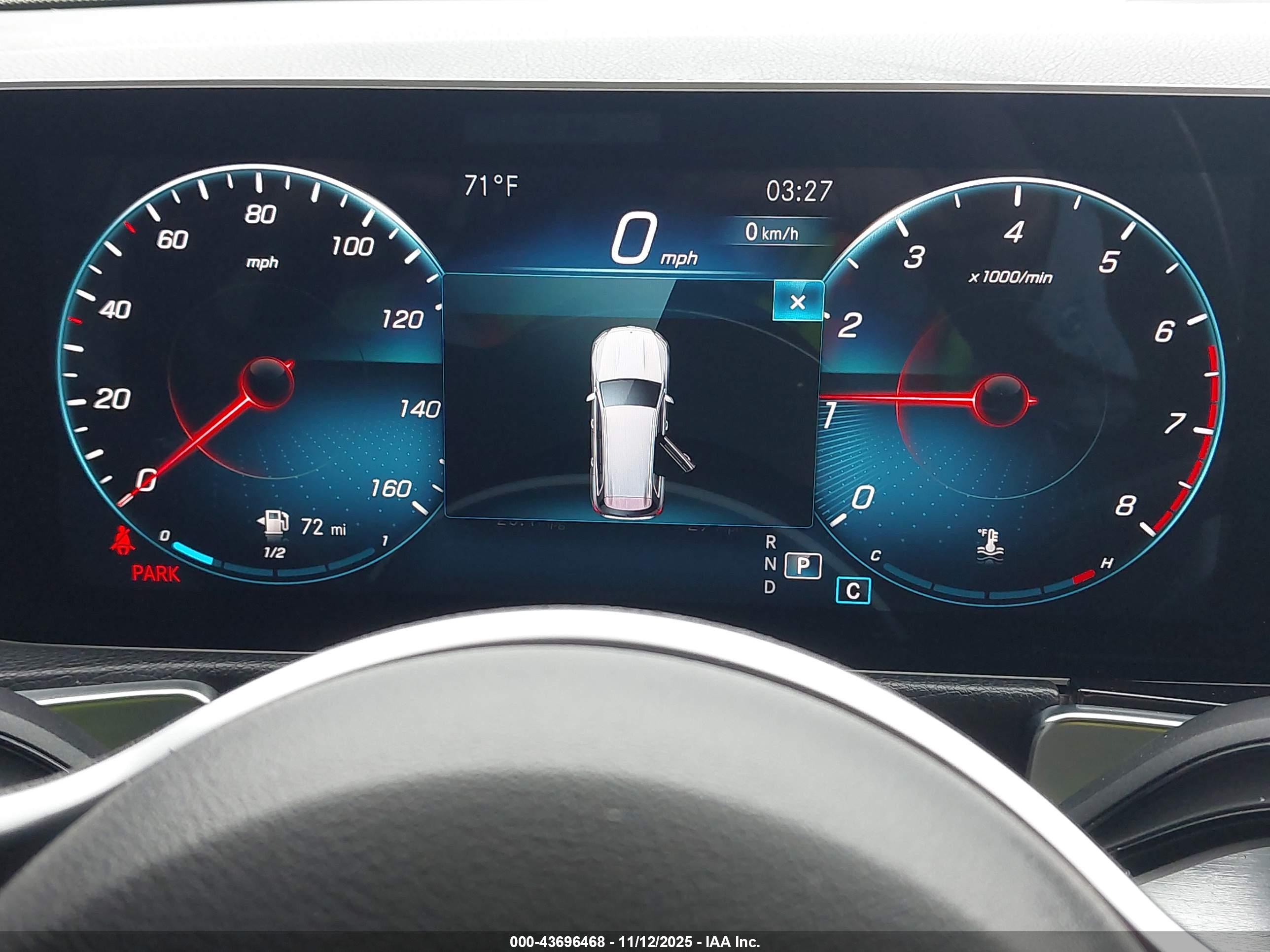 MERCEDES-BENZ GLB image 7