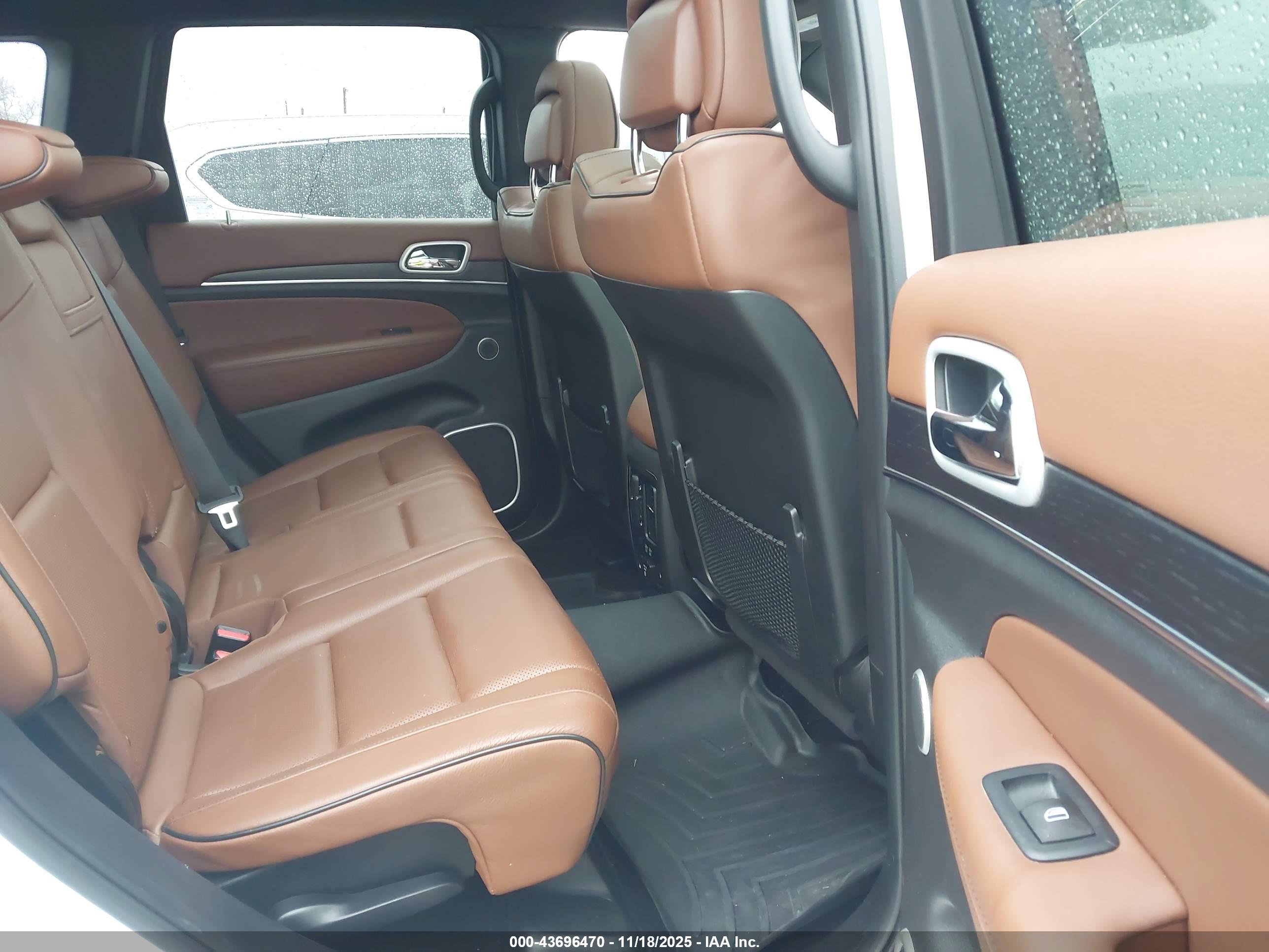 JEEP GRAND image 8