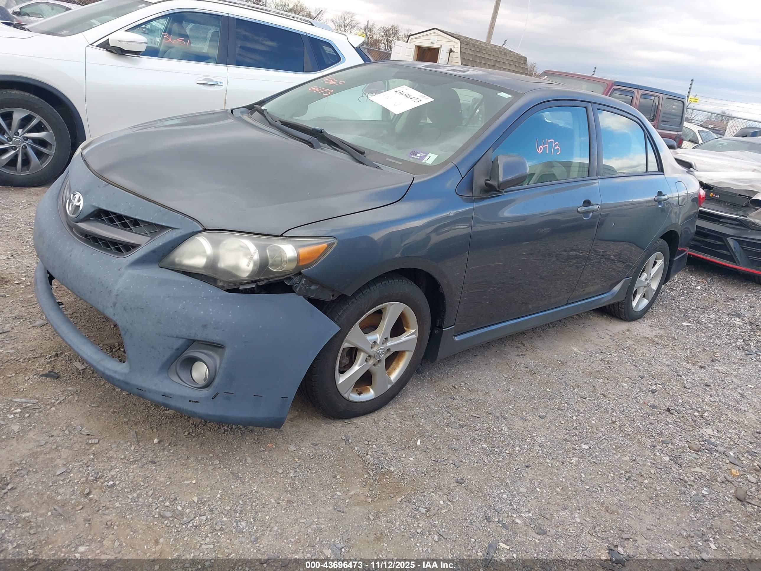 TOYOTA COROLLA image 2