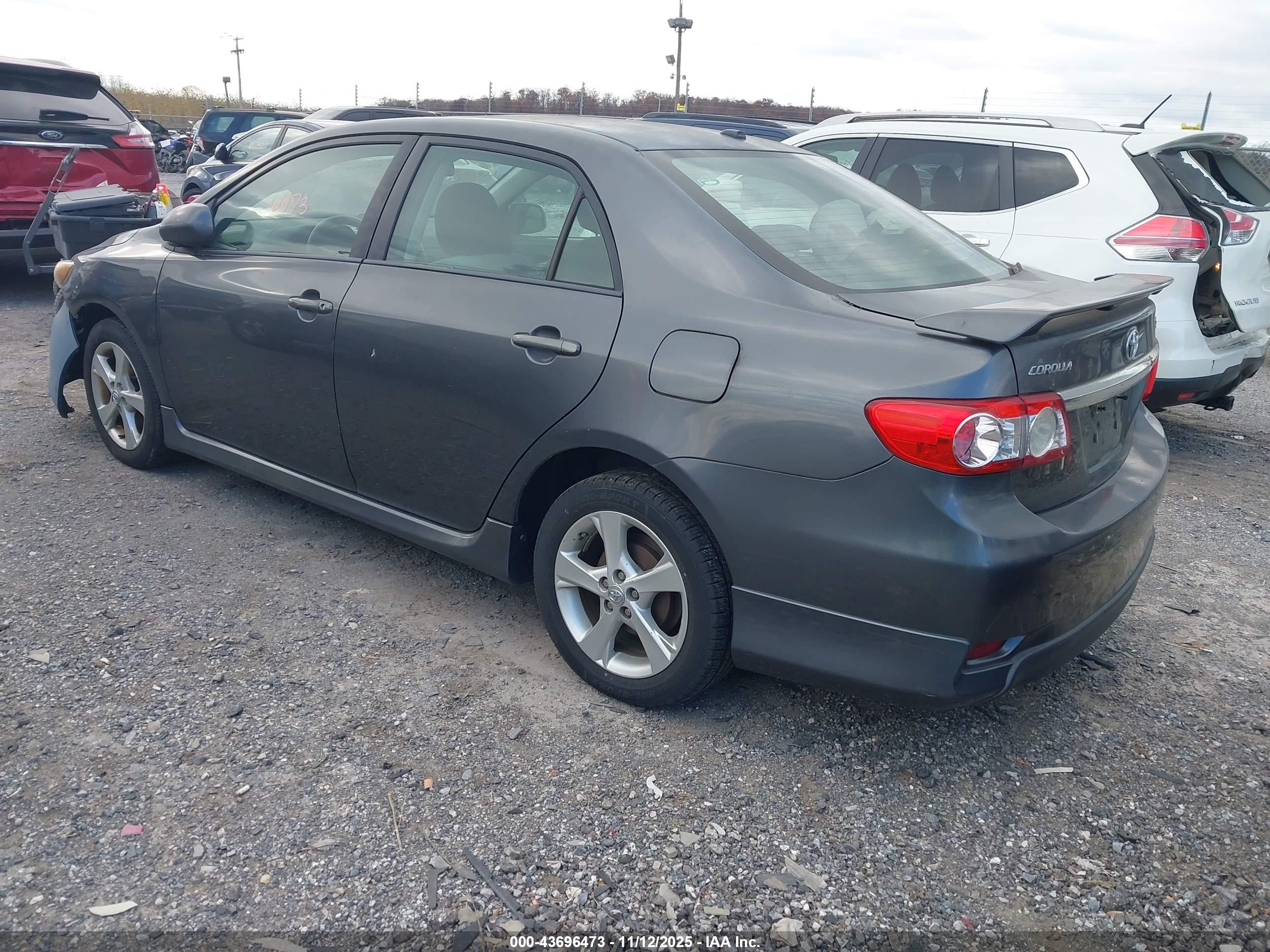 TOYOTA COROLLA image 3