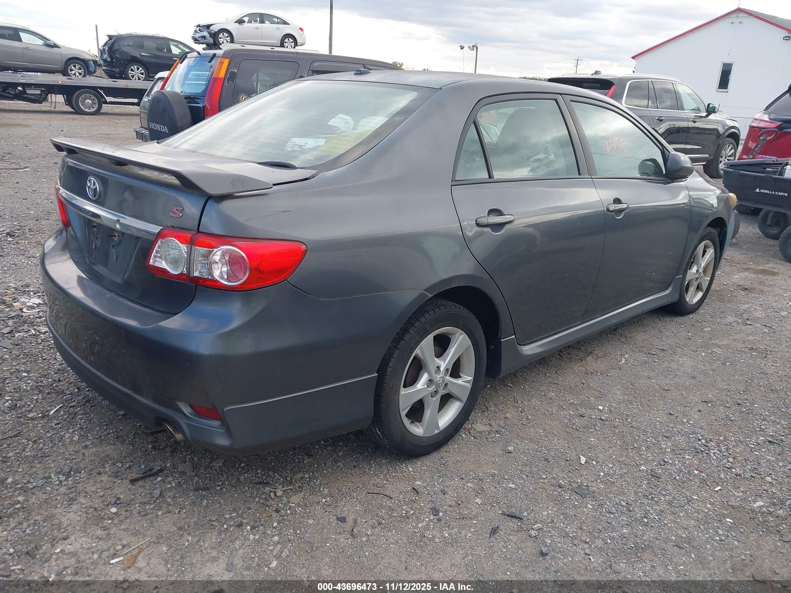 TOYOTA COROLLA image 4