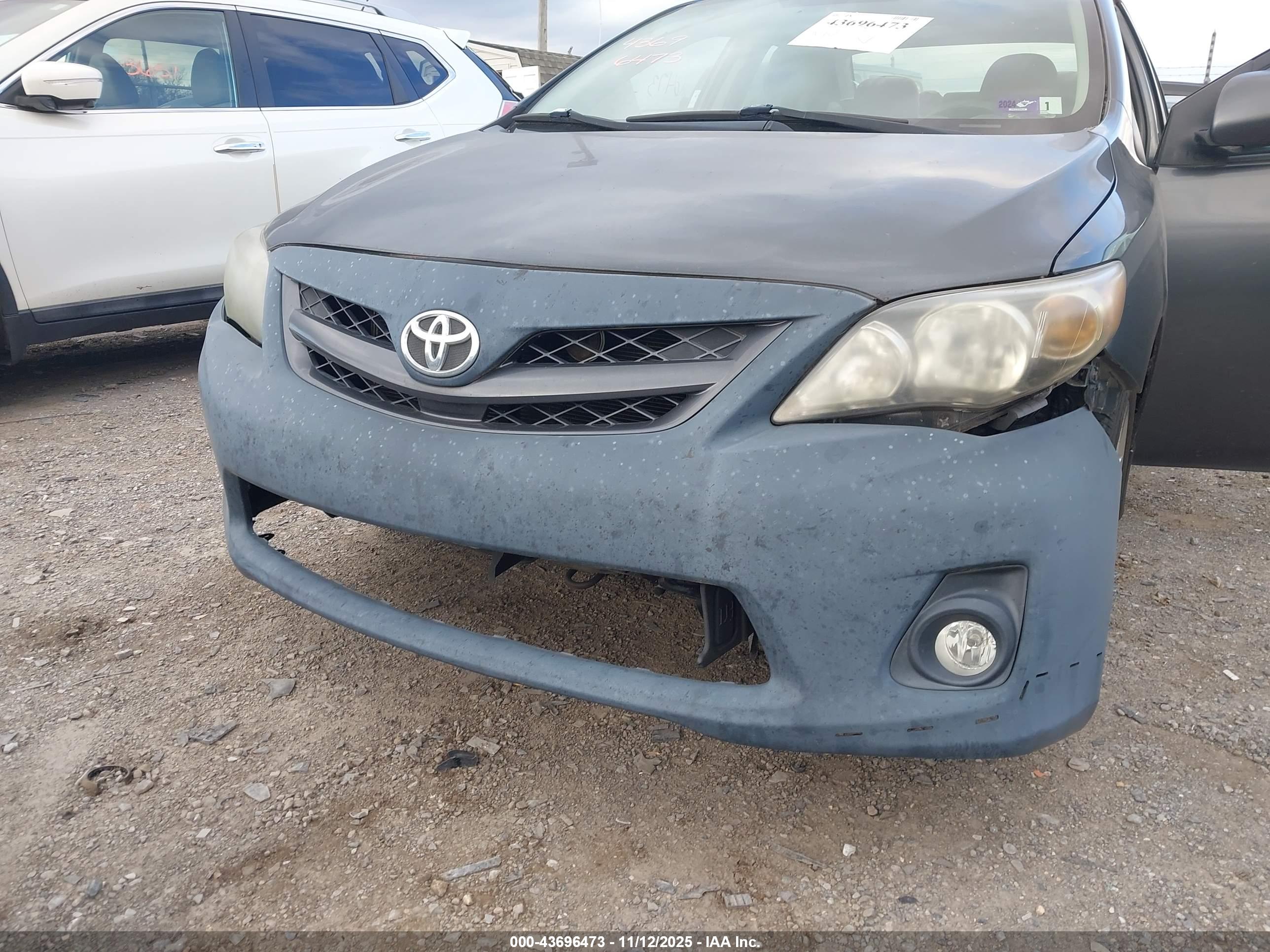 TOYOTA COROLLA image 6