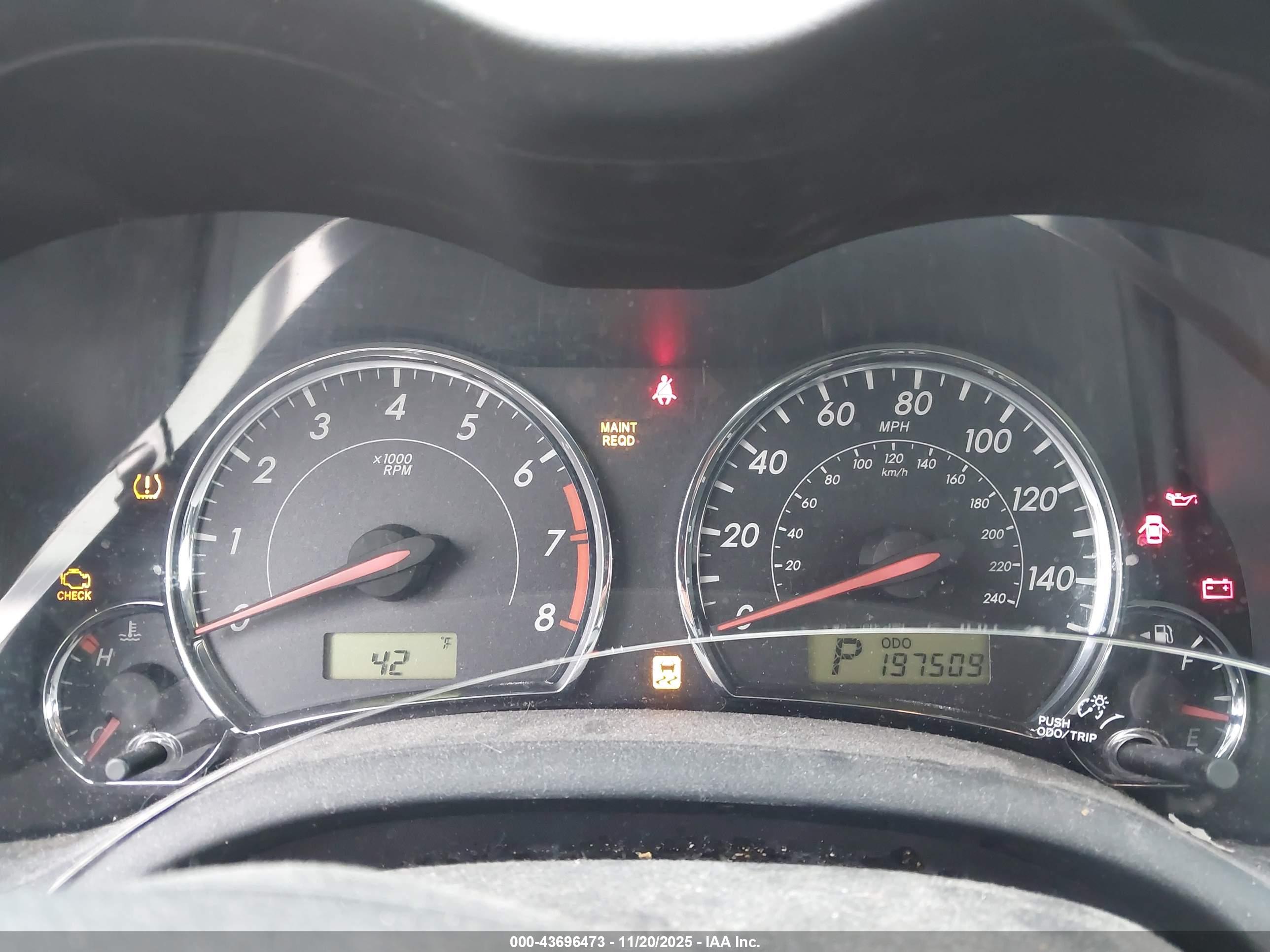 TOYOTA COROLLA image 7