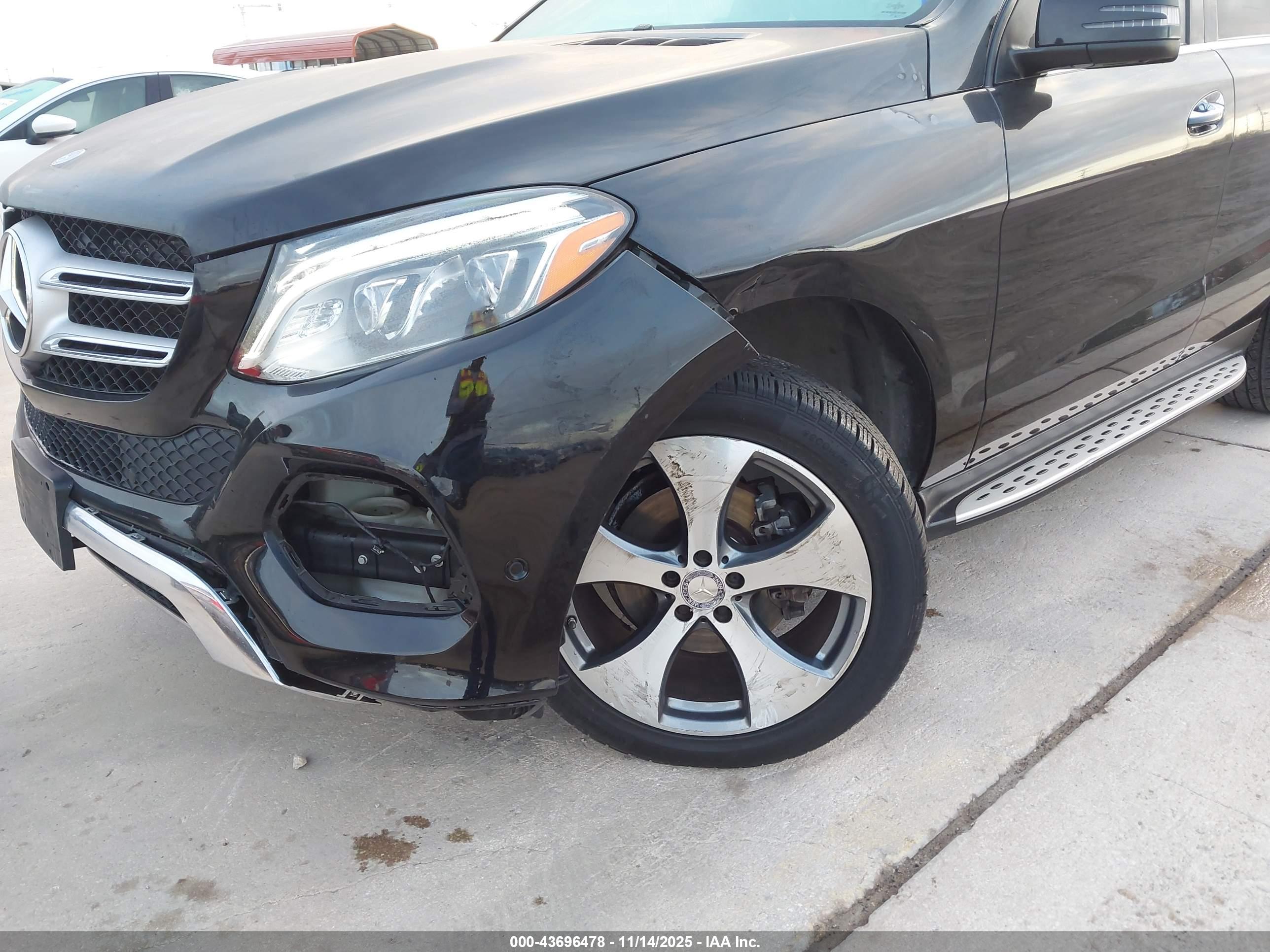 MERCEDES-BENZ GLE image 6