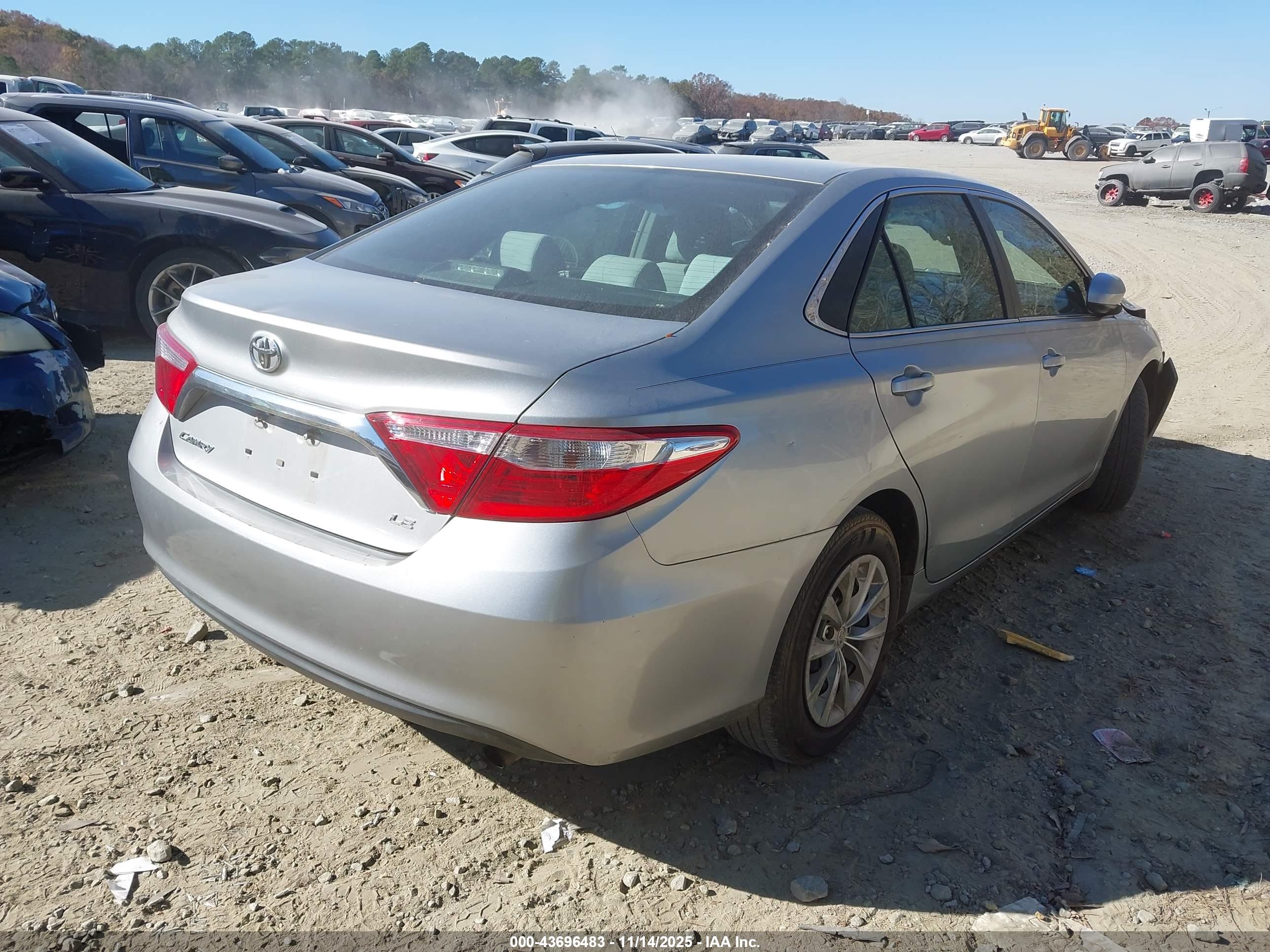 TOYOTA CAMRY image 4