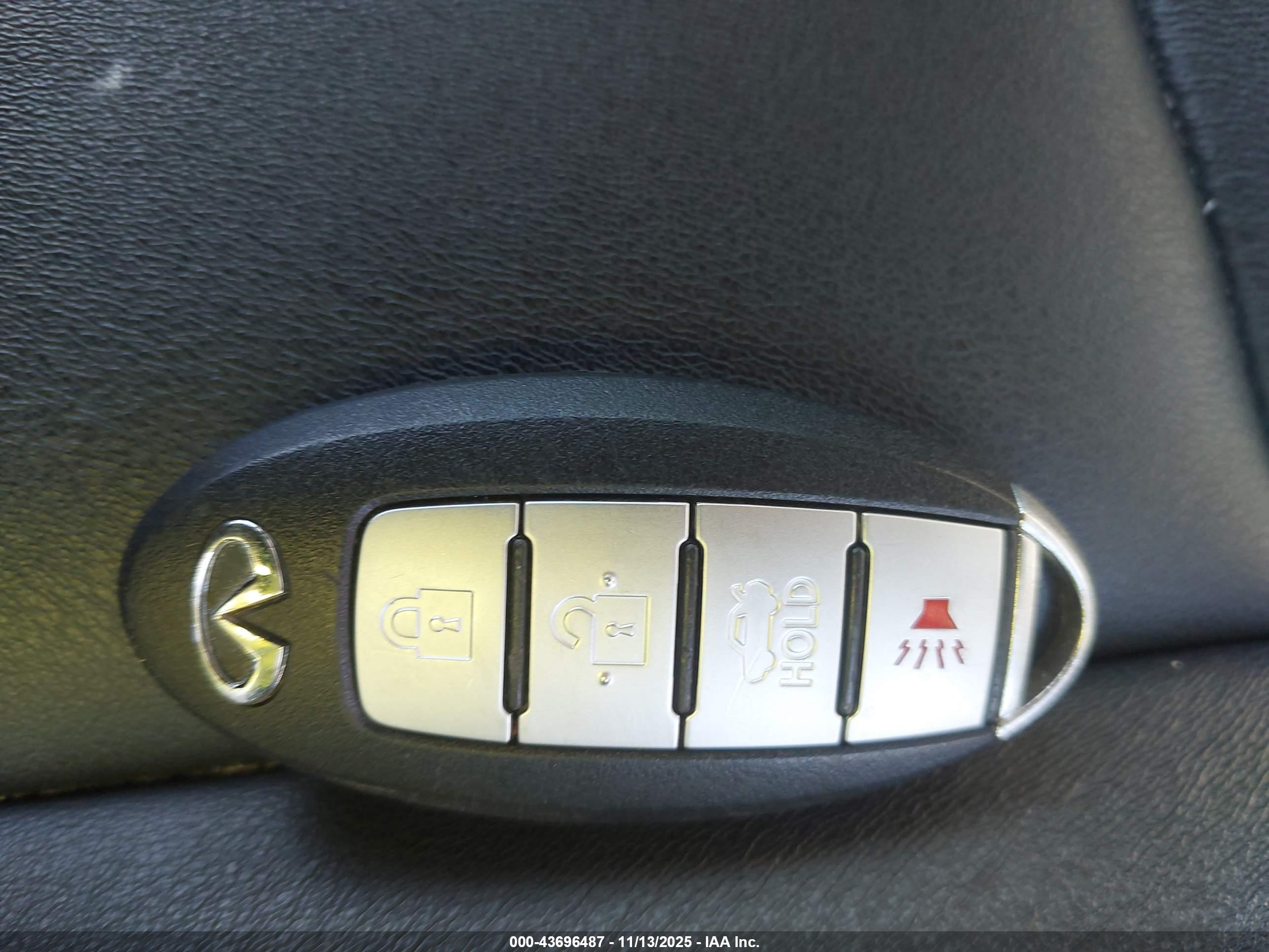 INFINITI Q50 image 11