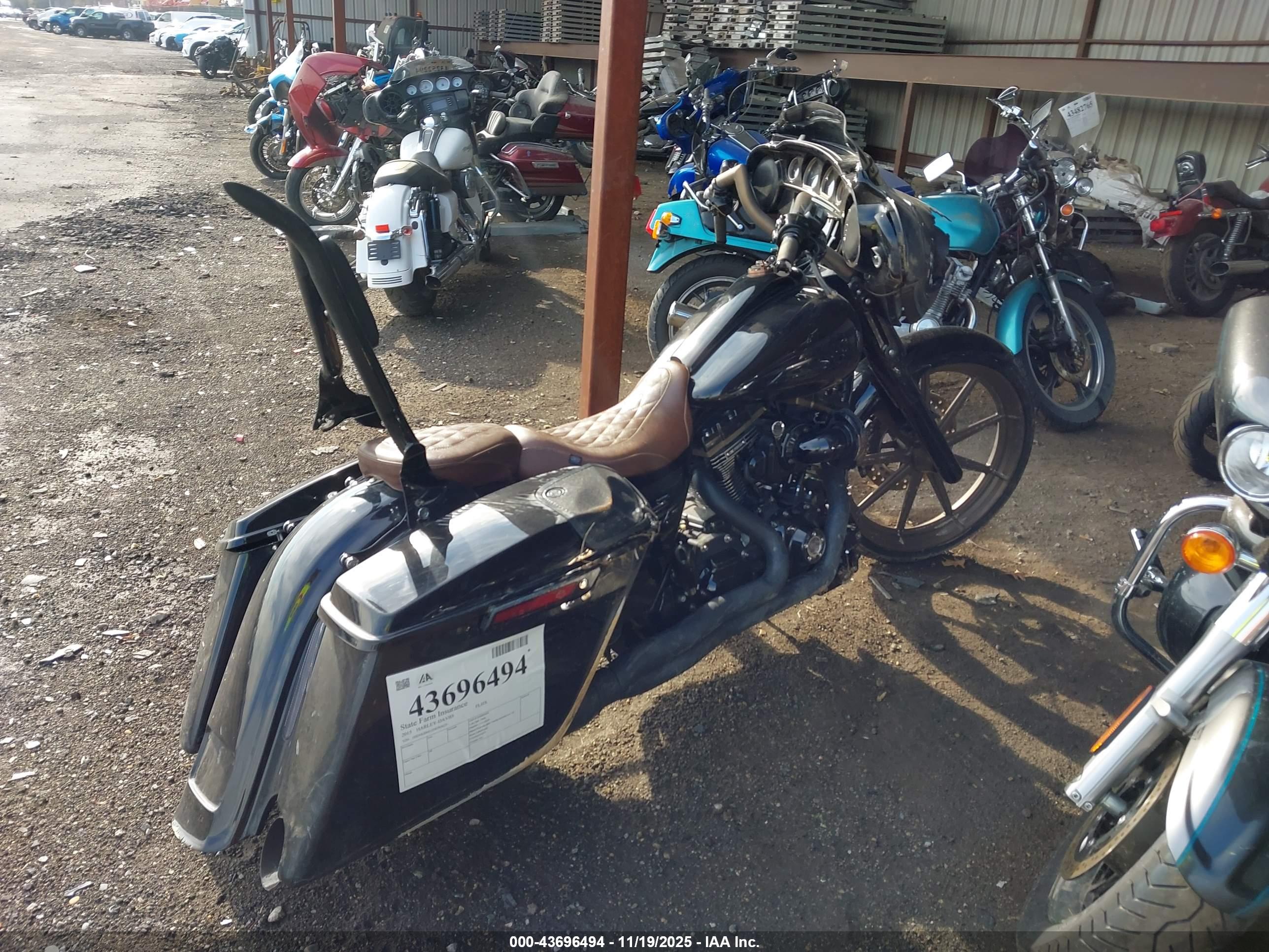 HARLEY-DAVIDSON FLHX image 4