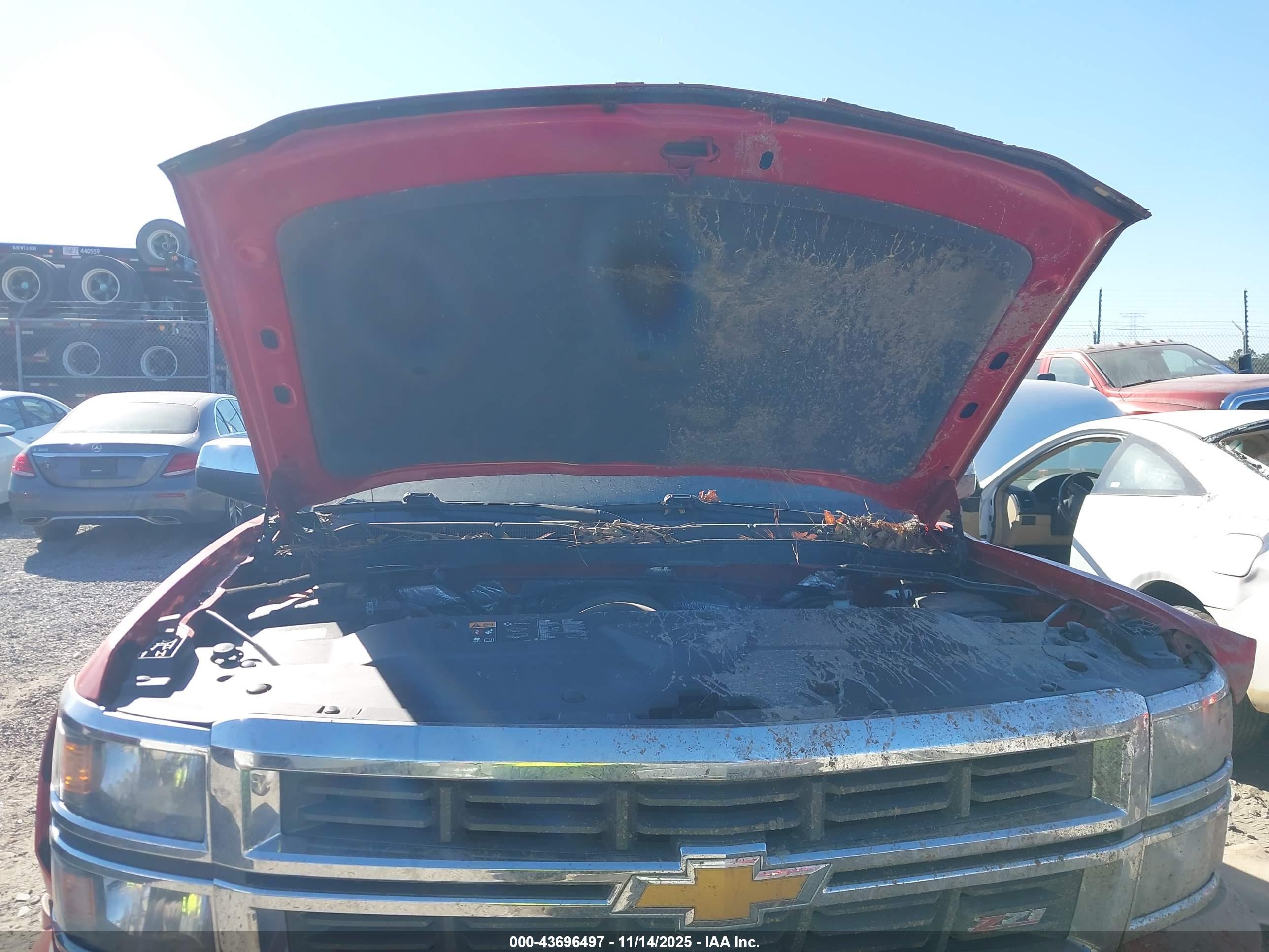 CHEVROLET SILVERADO image 10
