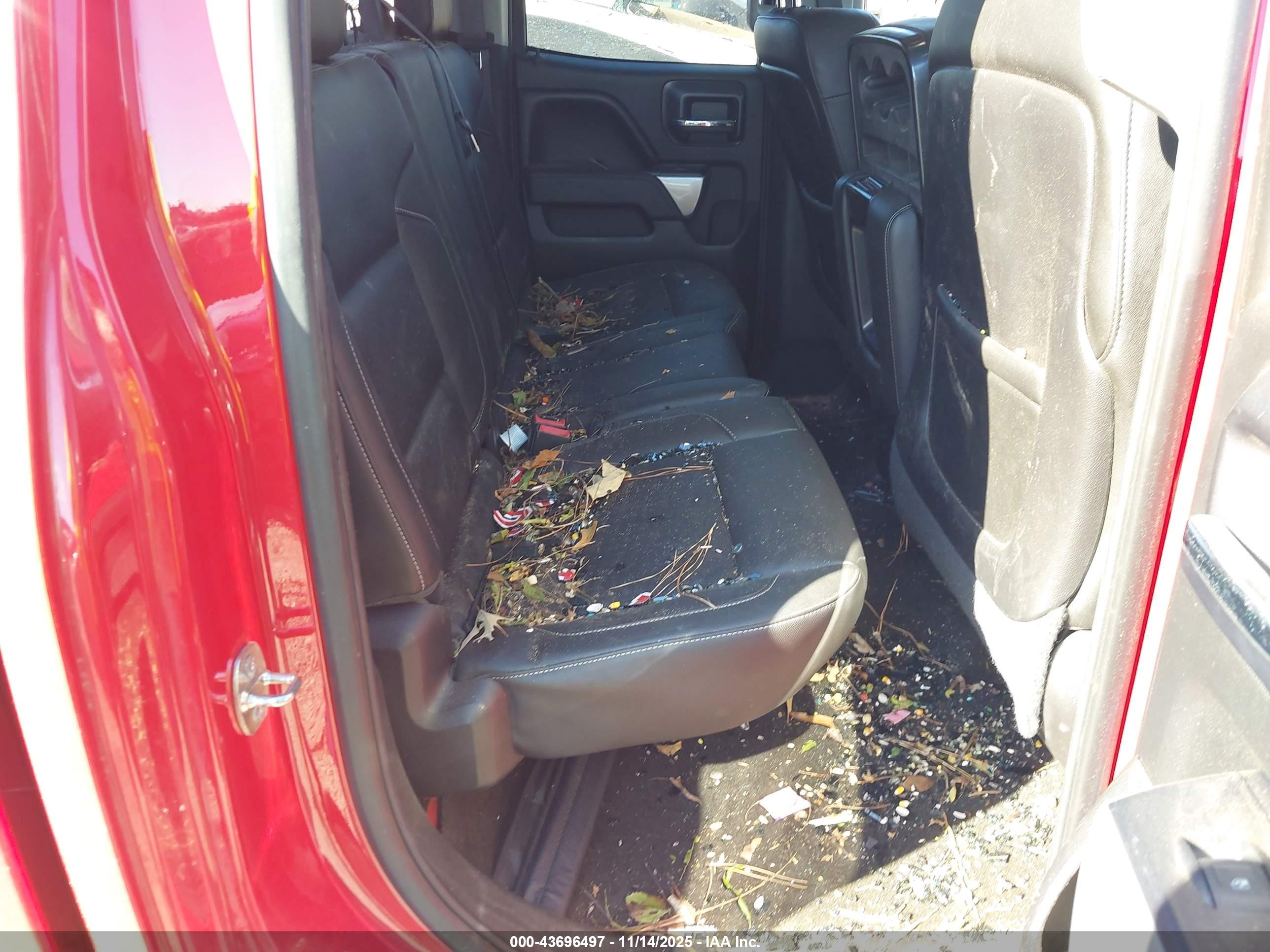 CHEVROLET SILVERADO image 8
