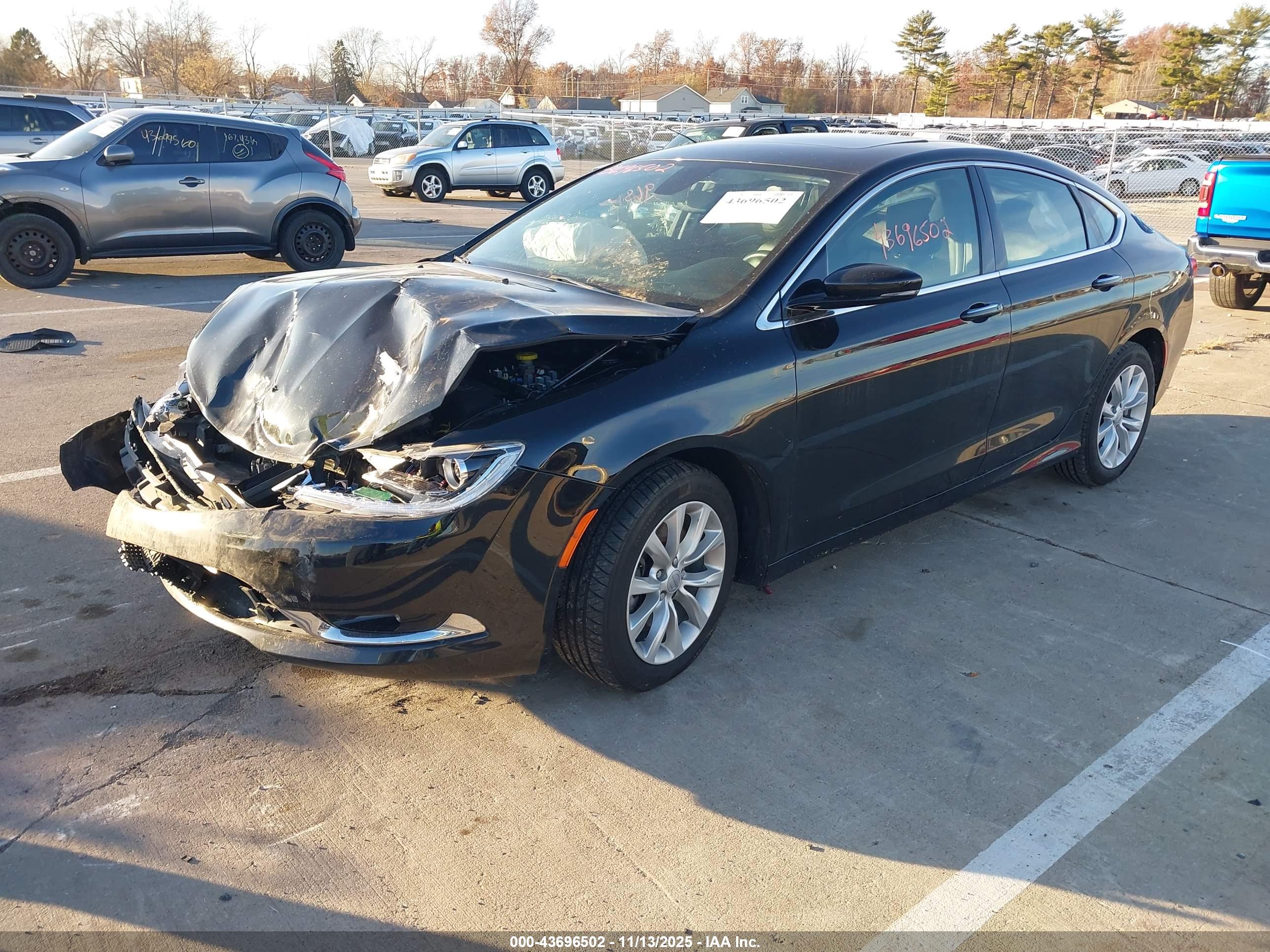 CHRYSLER 200 image 2