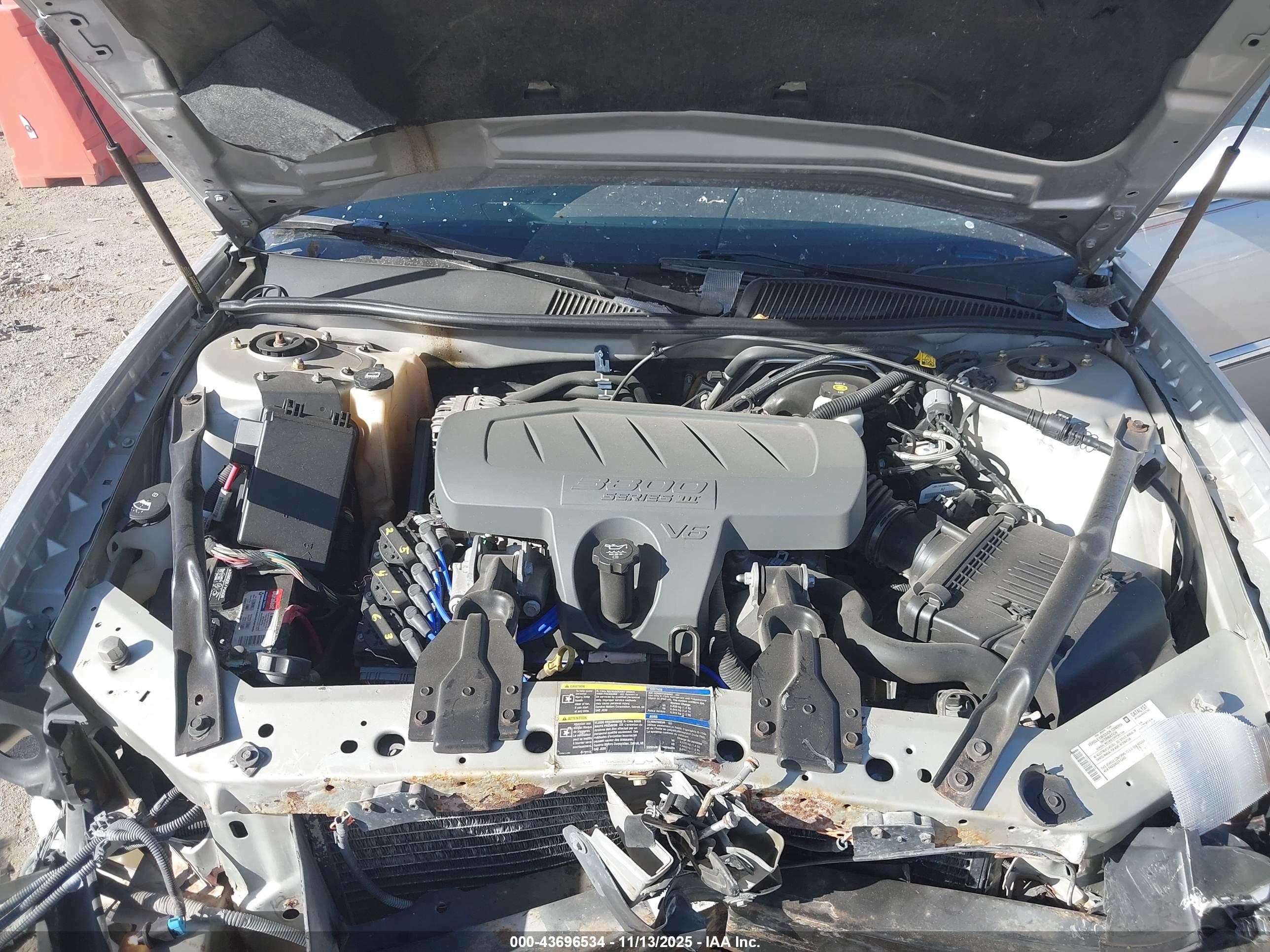 BUICK LACROSSE image 10
