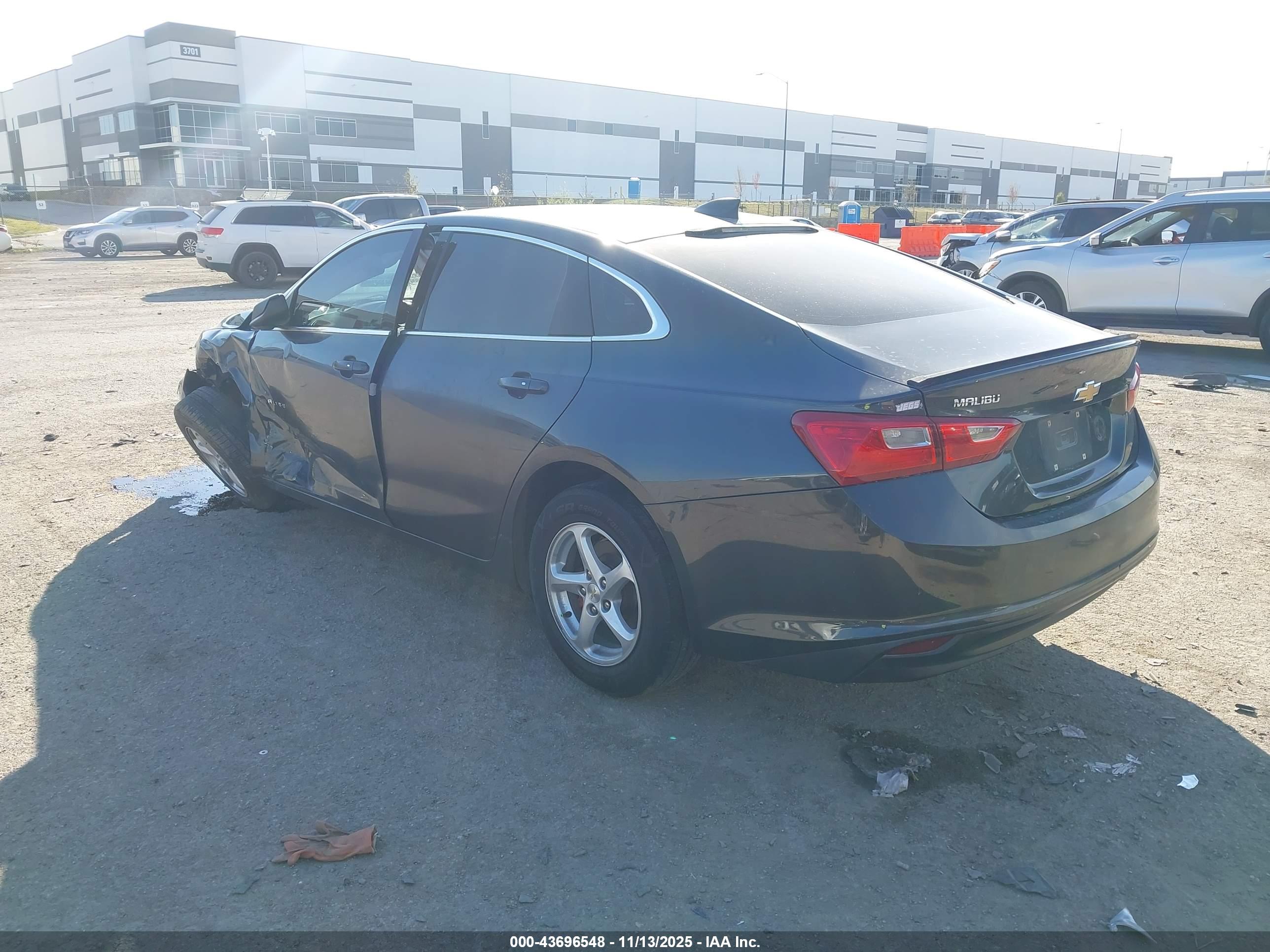CHEVROLET MALIBU image 3