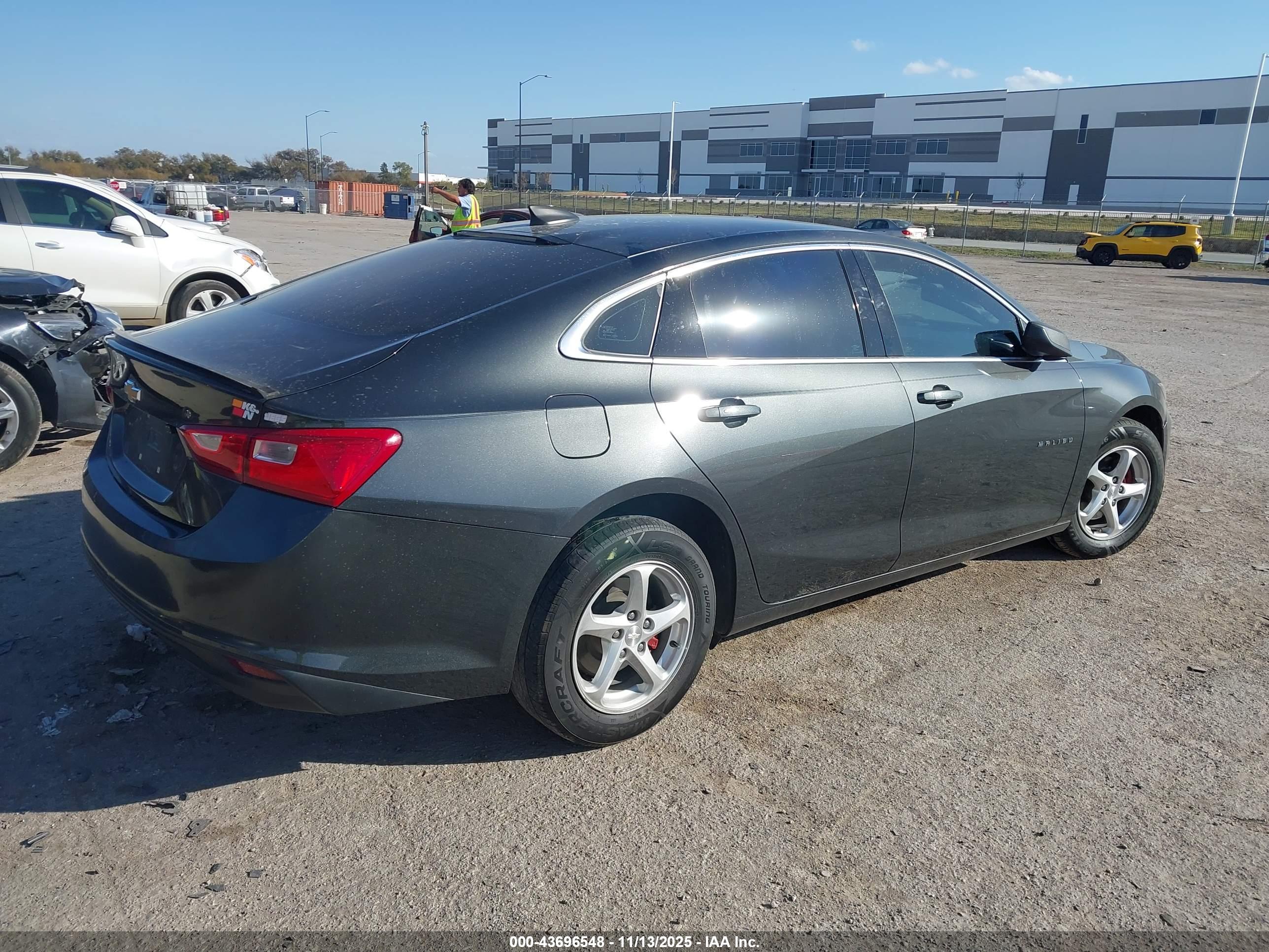 CHEVROLET MALIBU image 4