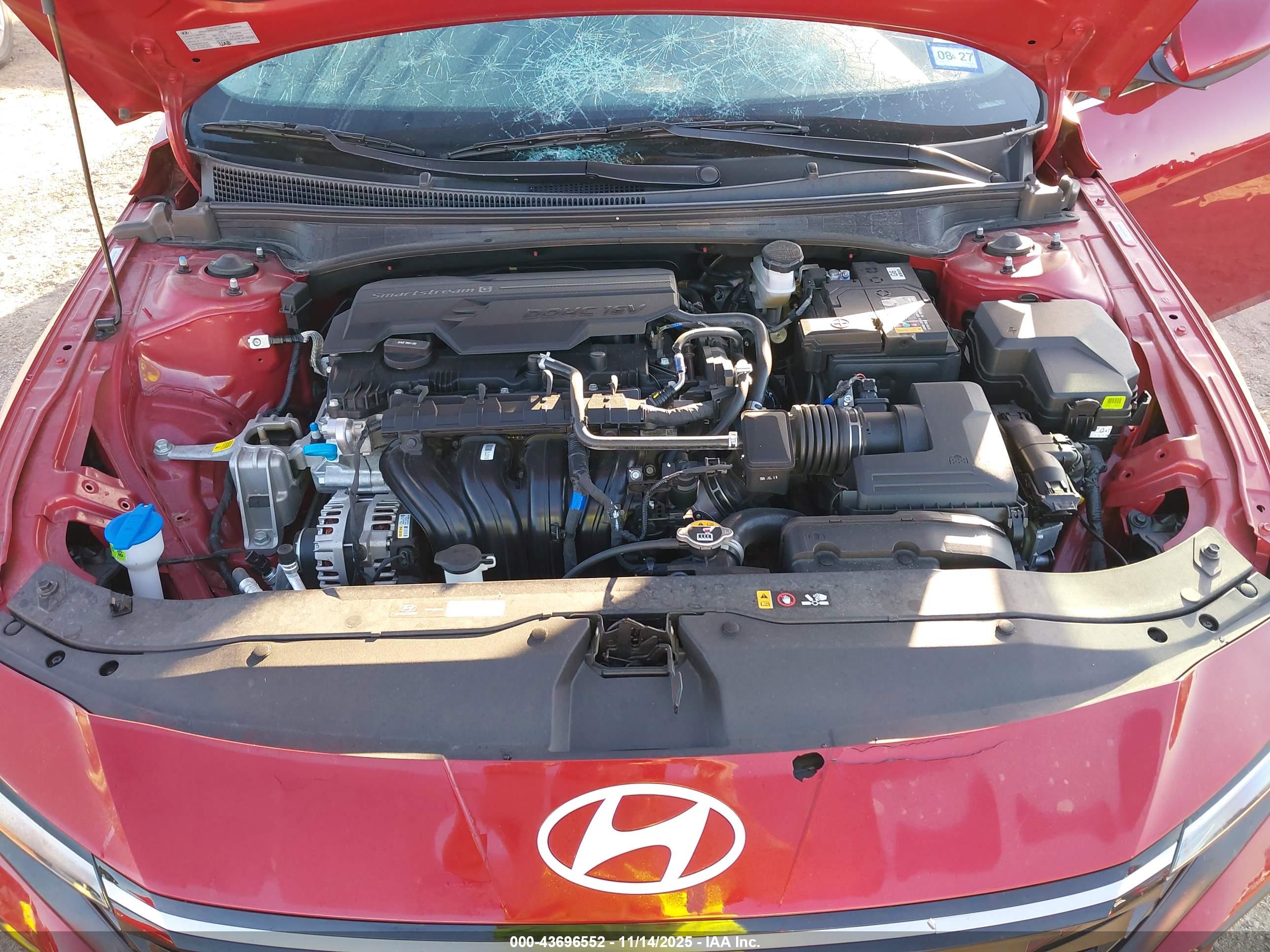 HYUNDAI ELANTRA image 10