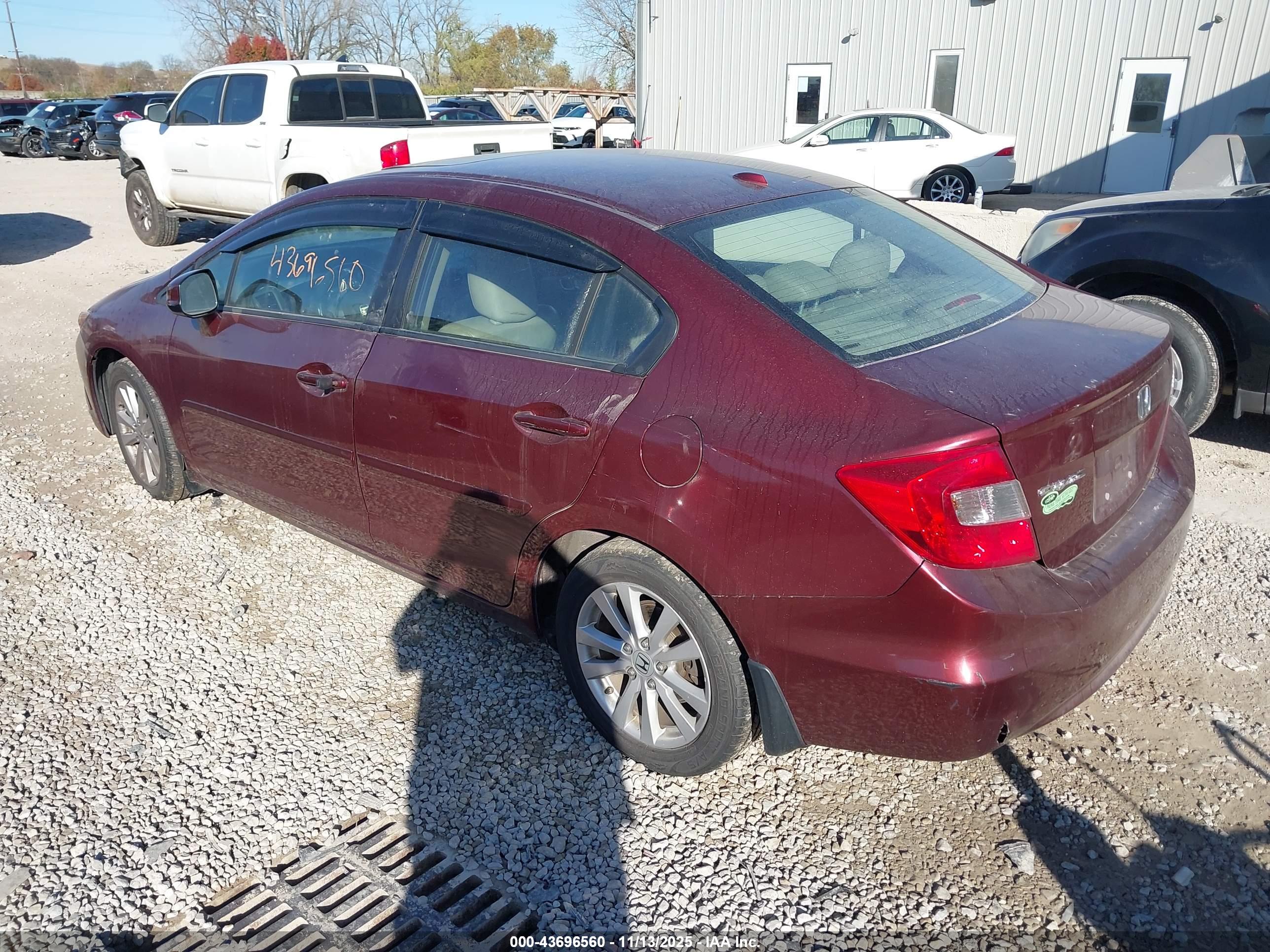 HONDA CIVIC image 3
