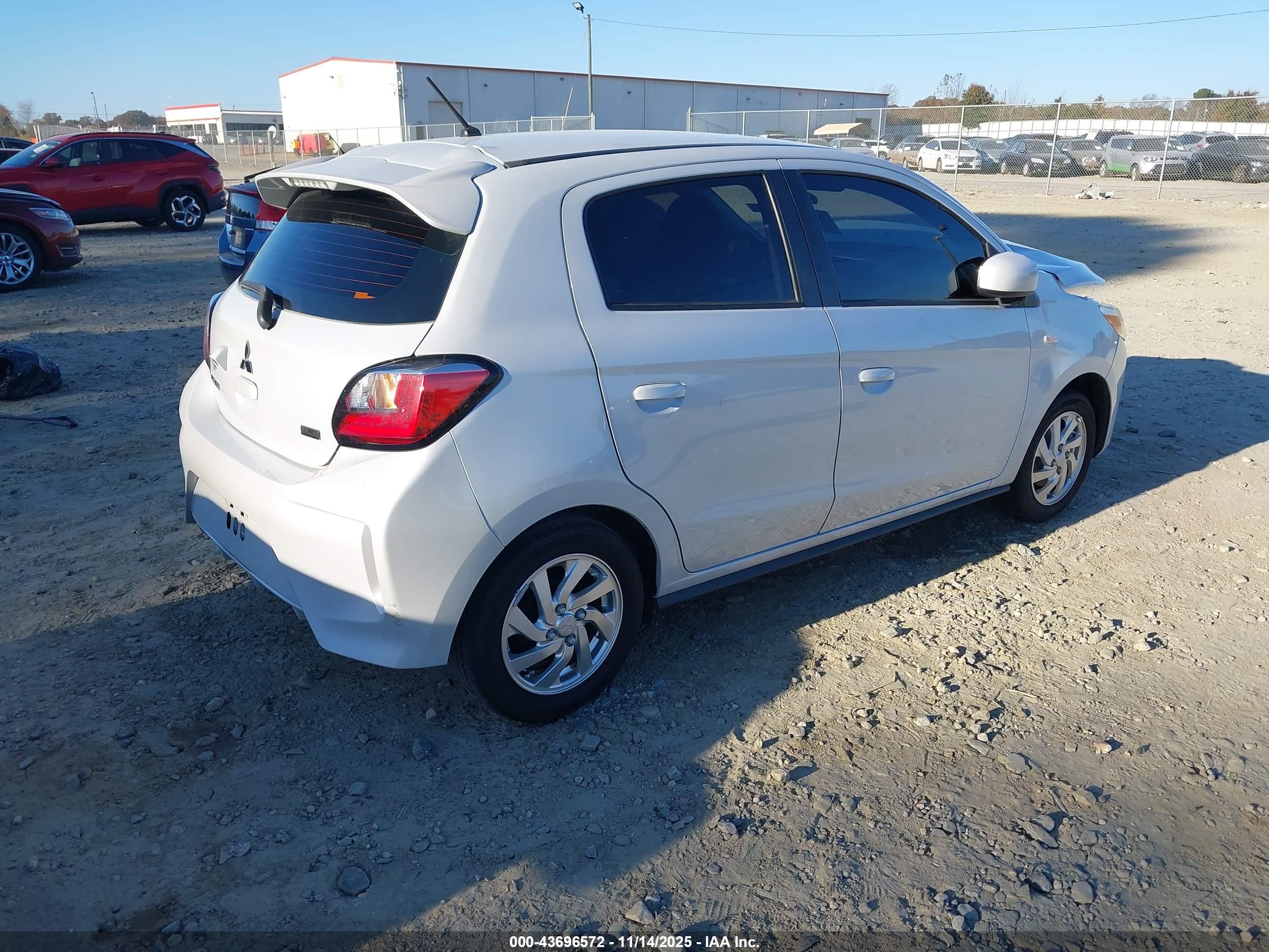 MITSUBISHI MIRAGE image 4