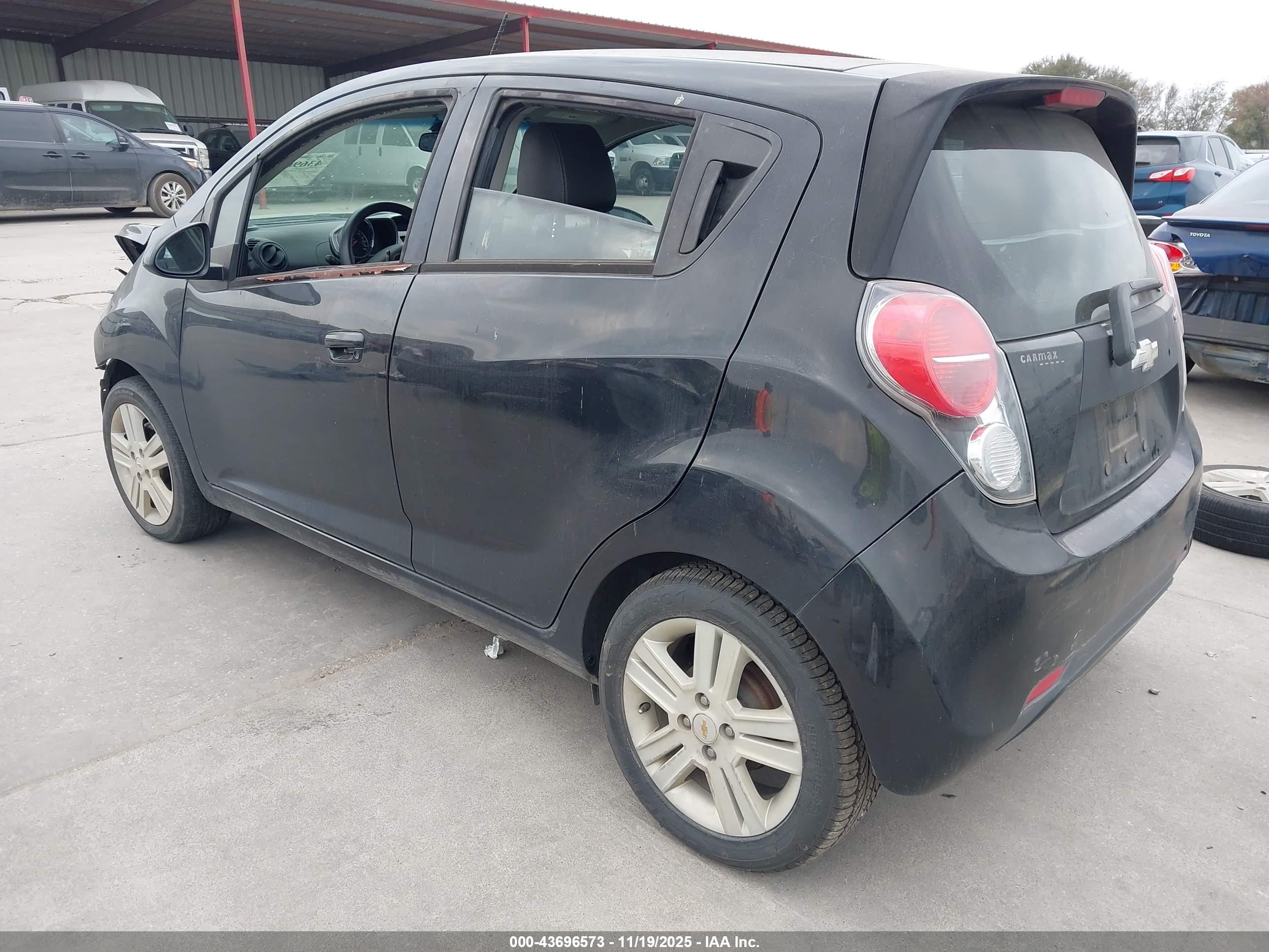 CHEVROLET SPARK image 3
