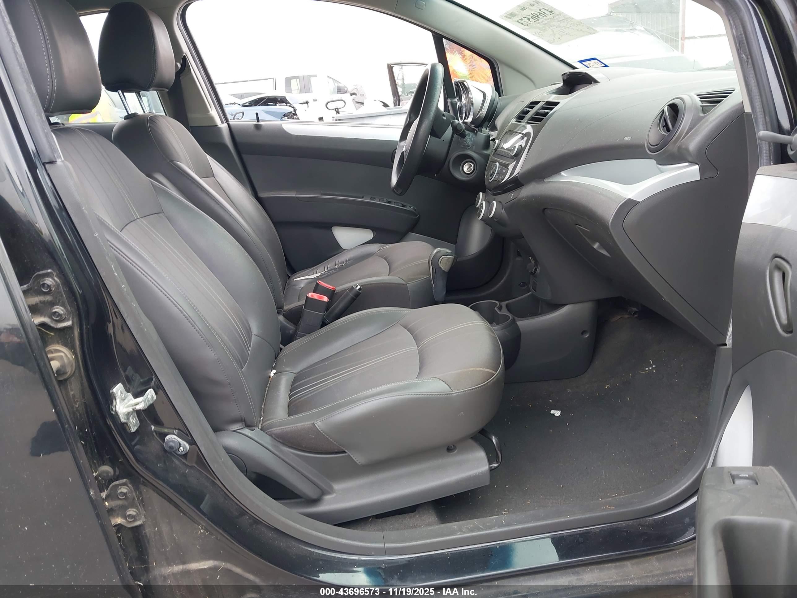 CHEVROLET SPARK image 5