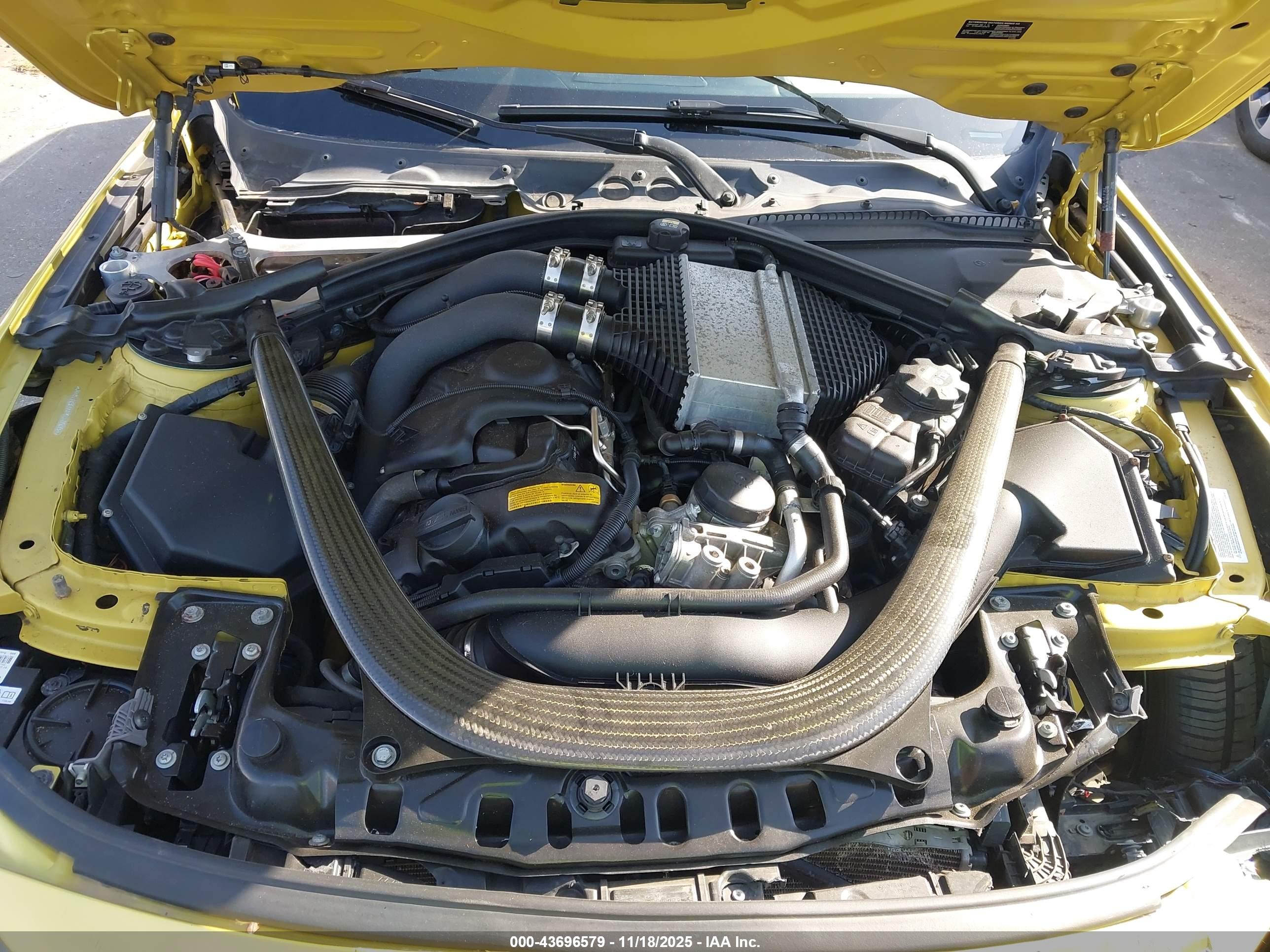 BMW M4 image 10