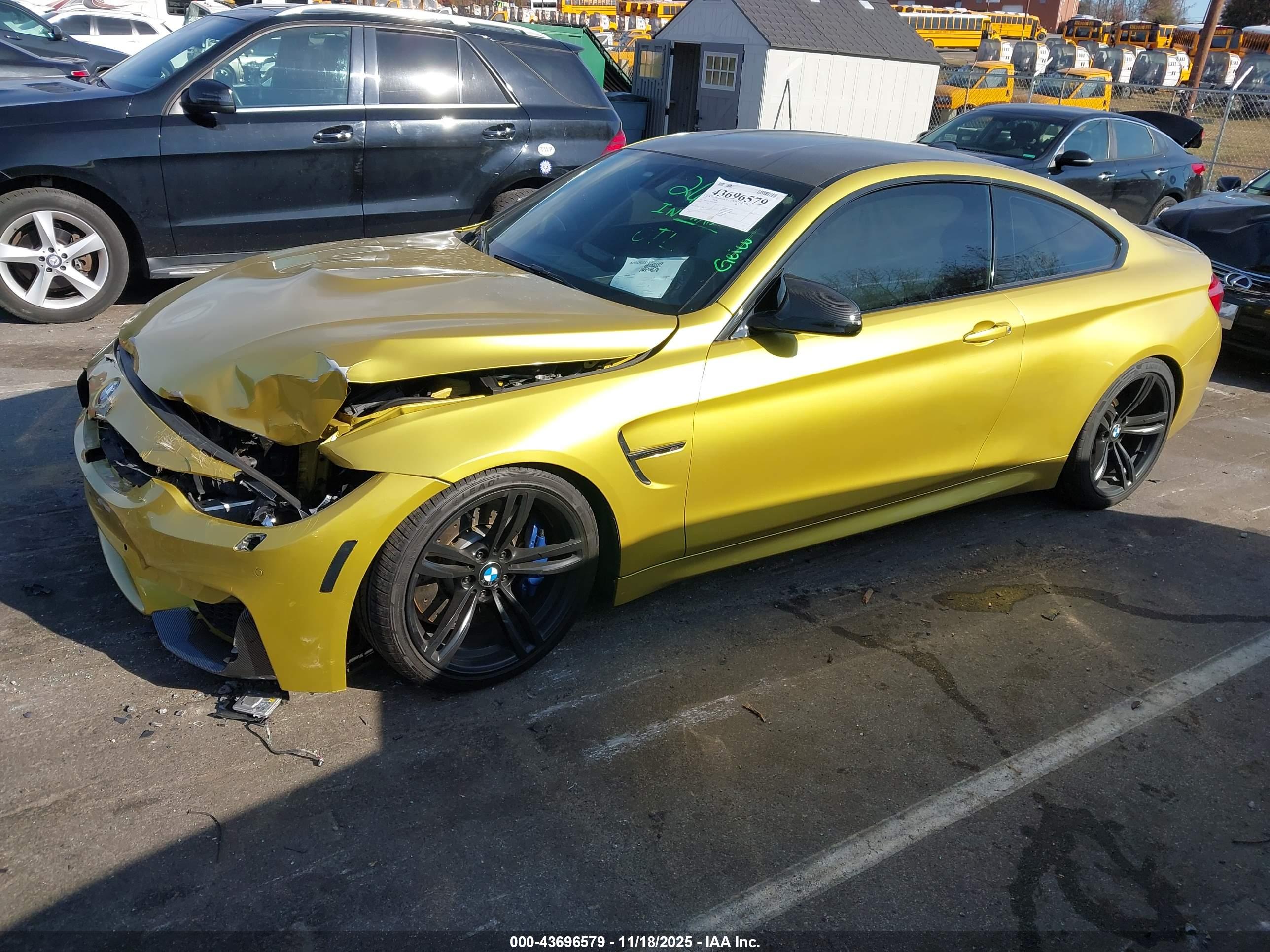 BMW M4 image 2