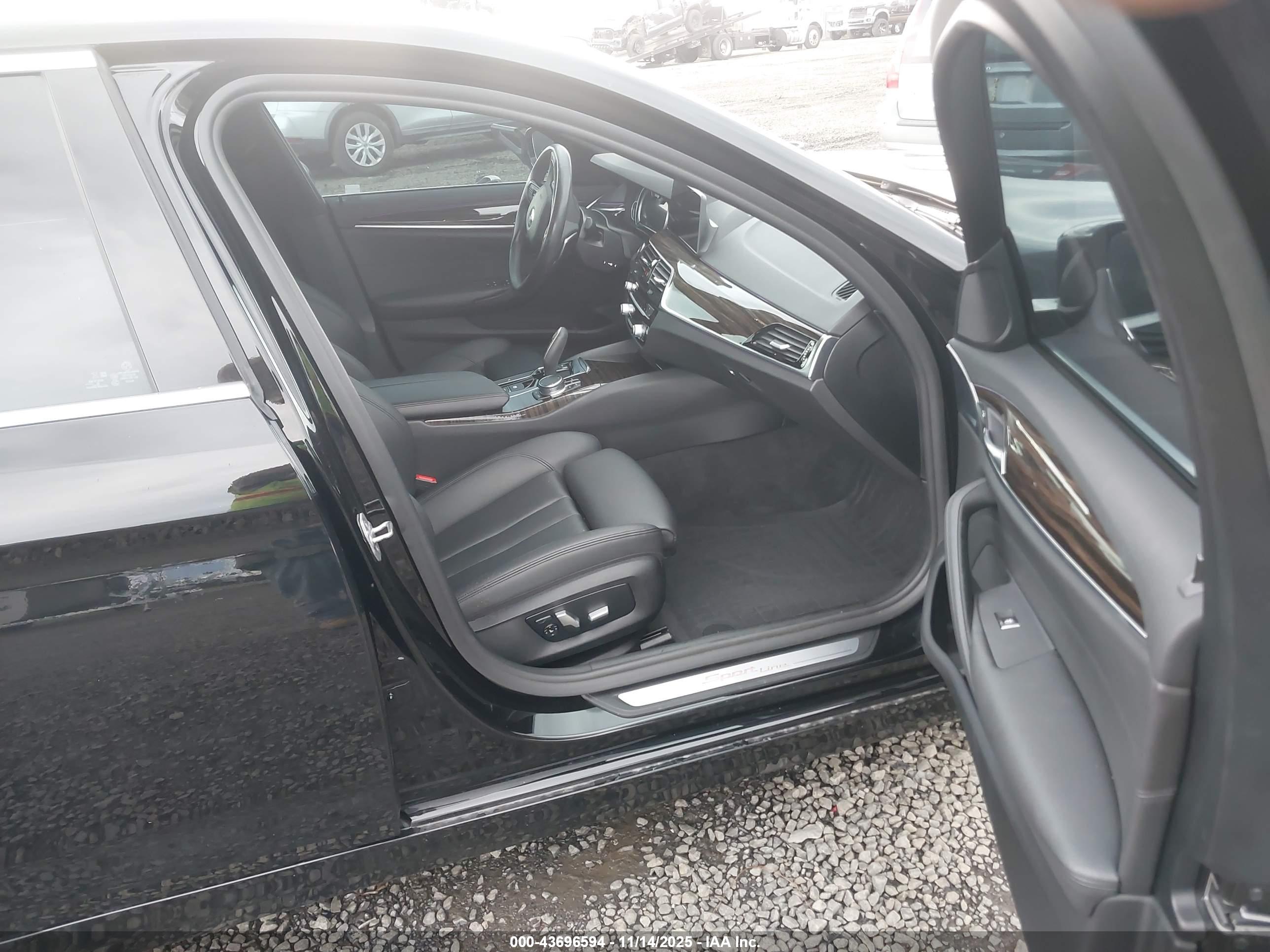 BMW 530I image 5