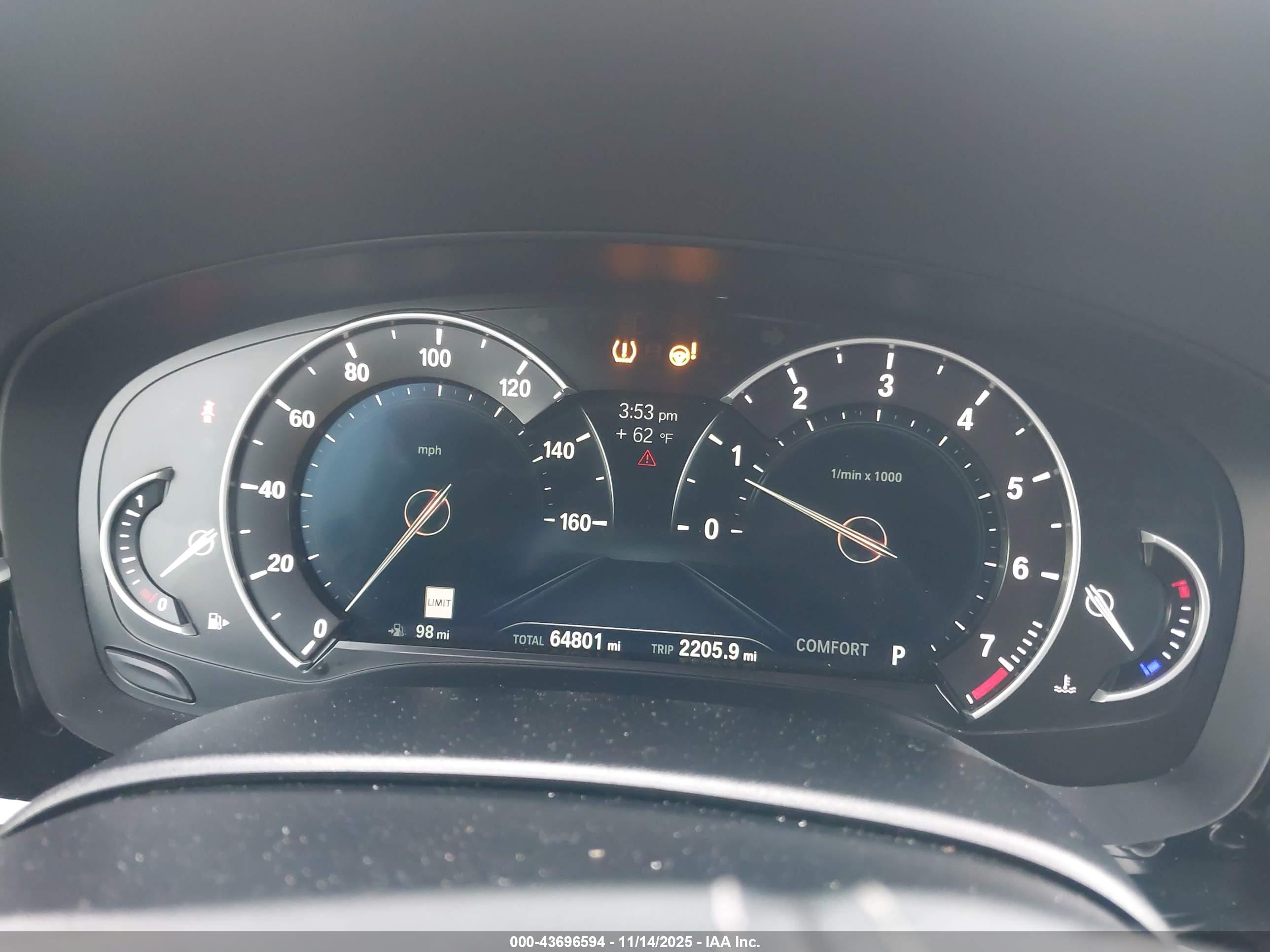 BMW 530I image 7