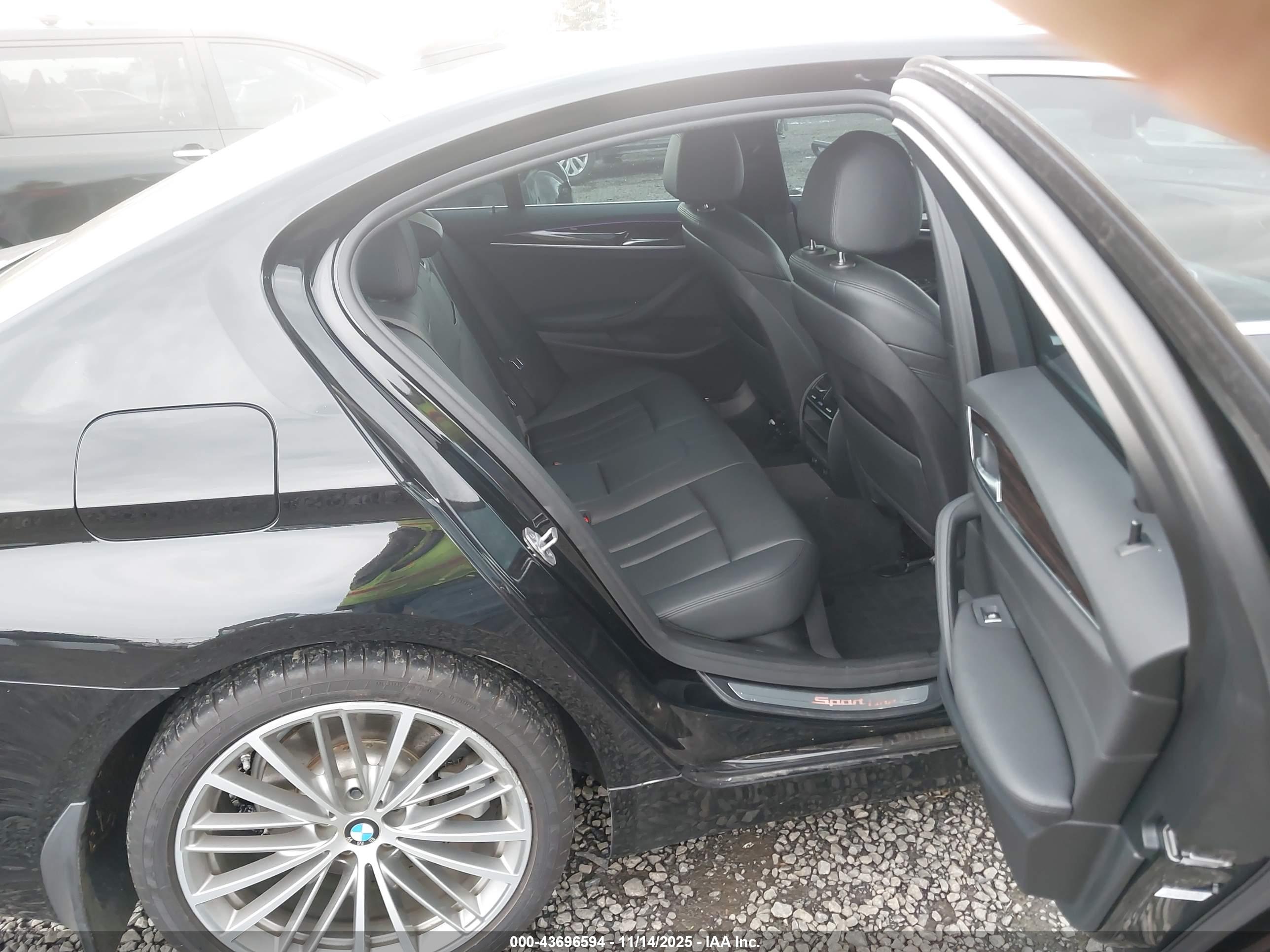 BMW 530I image 8