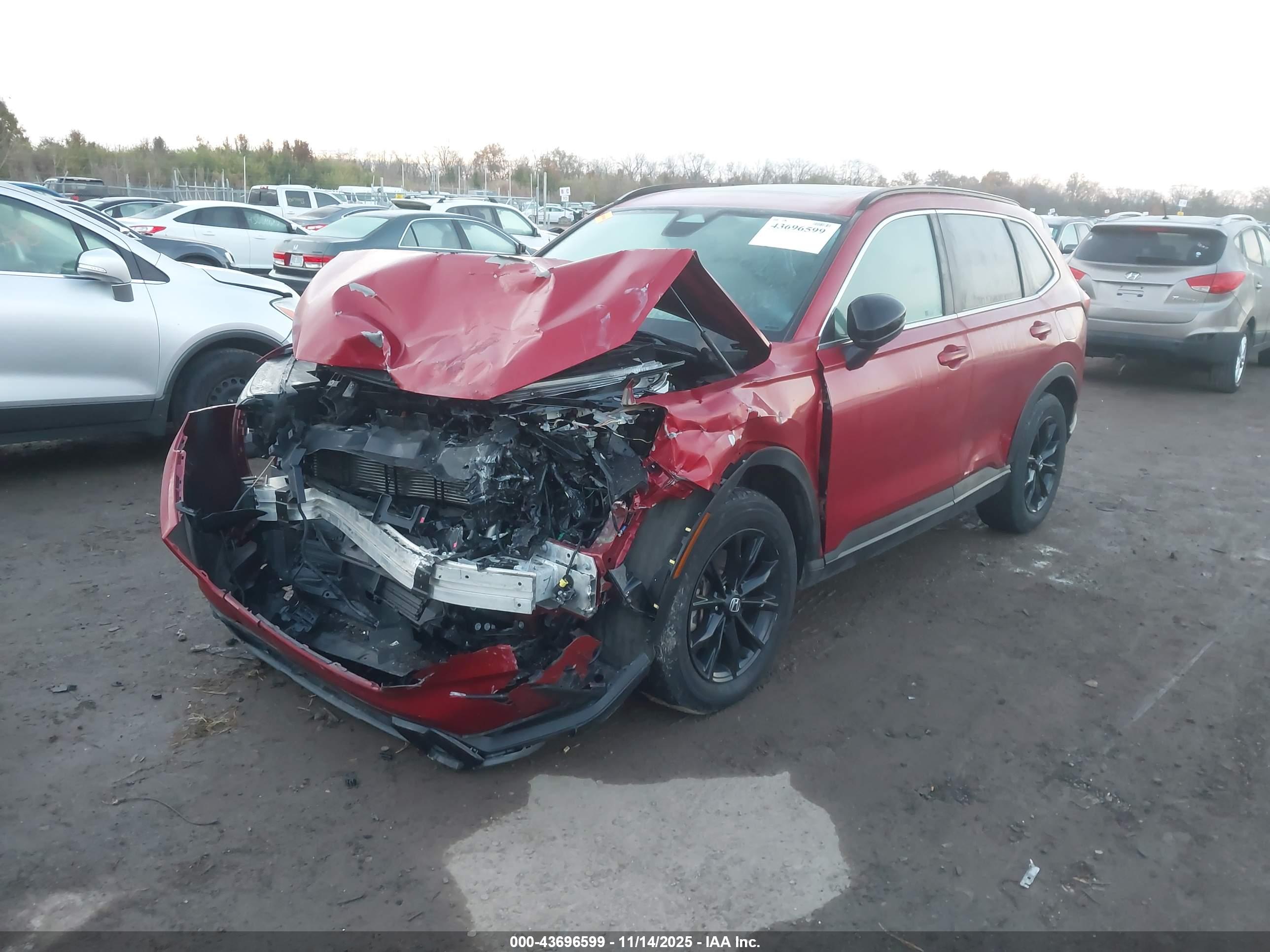 HONDA CR-V image 2