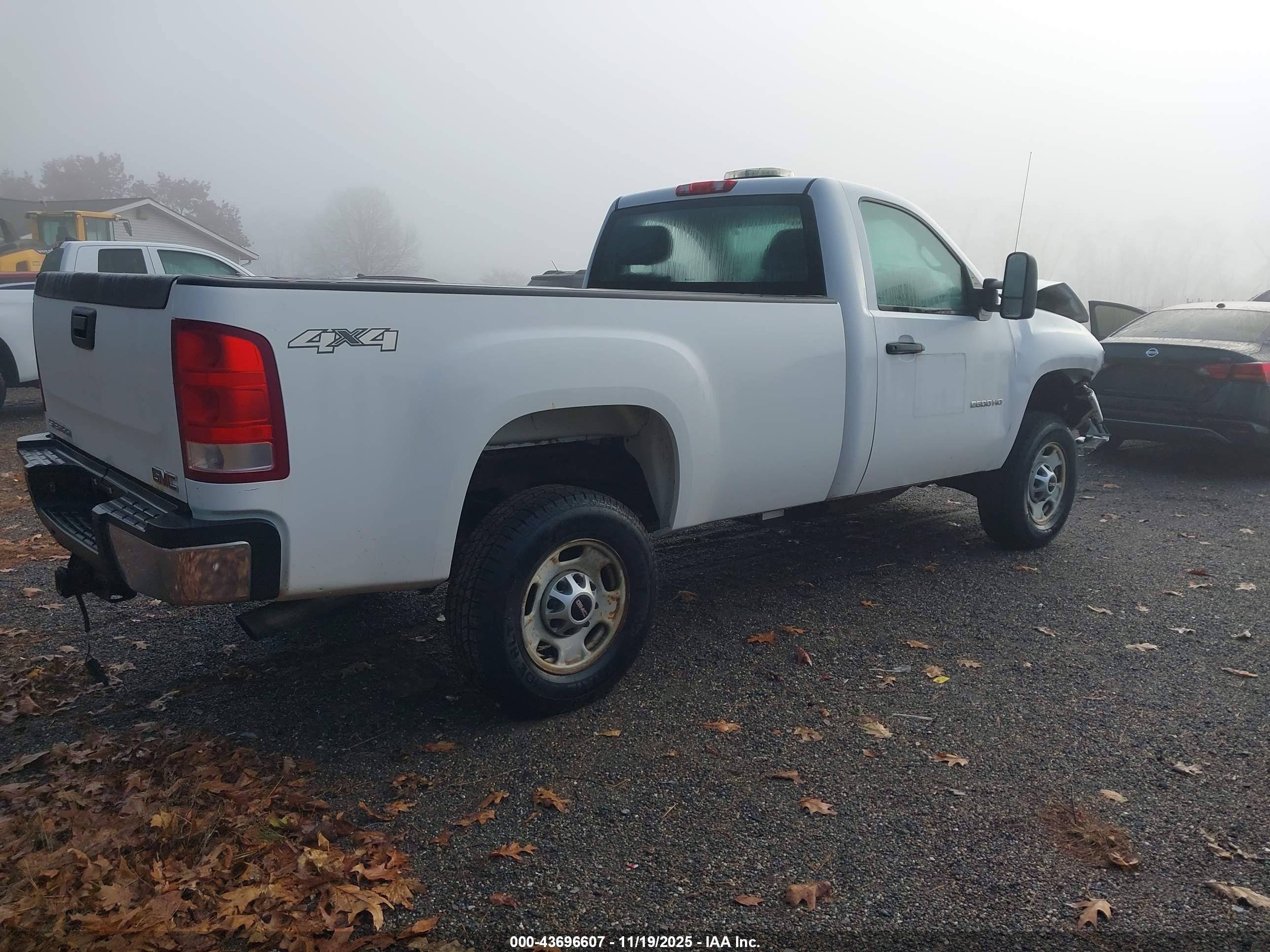 GMC SIERRA image 4