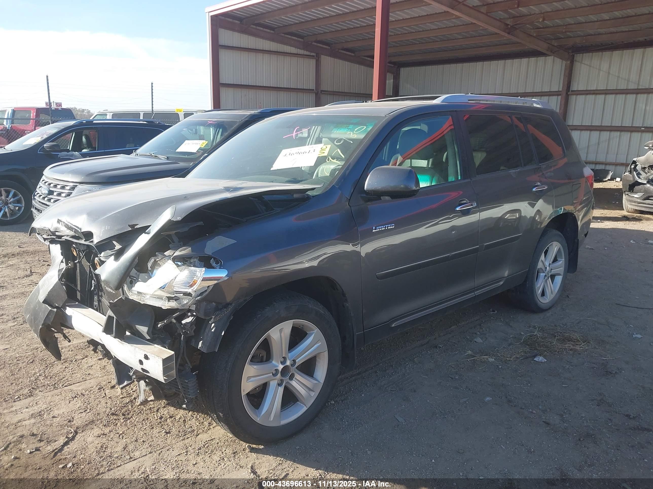 TOYOTA HIGHLANDER image 2