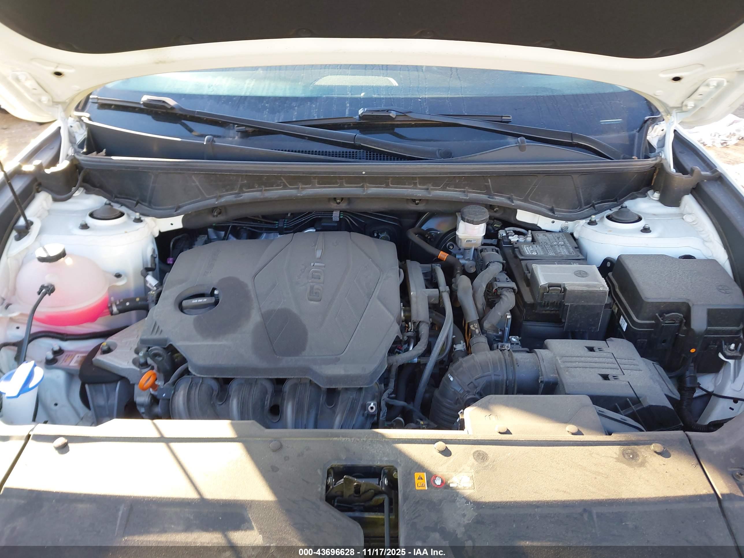 HYUNDAI TUCSON image 10