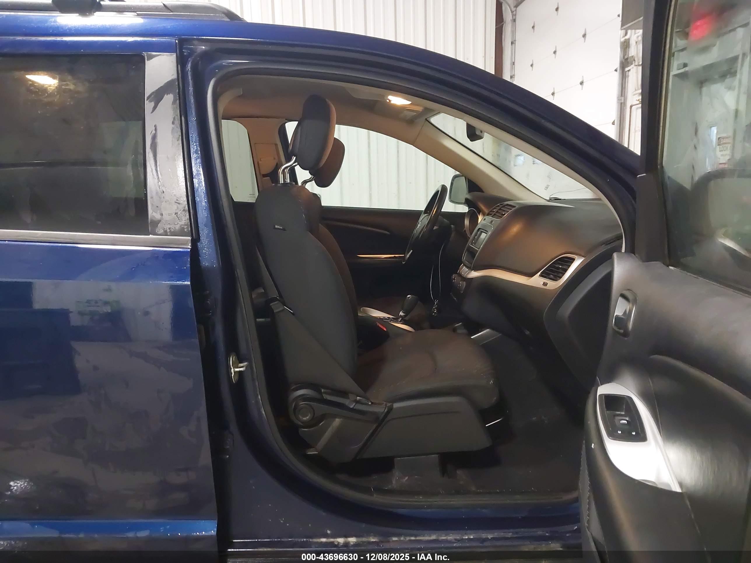 DODGE JOURNEY image 5