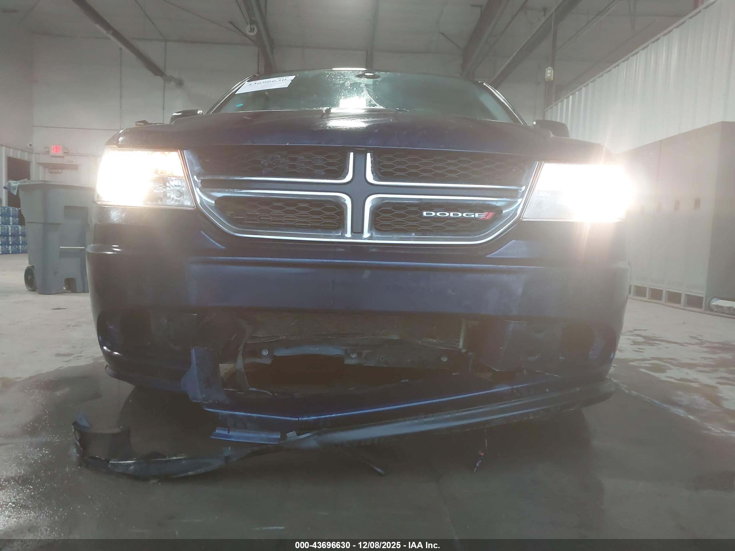 DODGE JOURNEY image 6