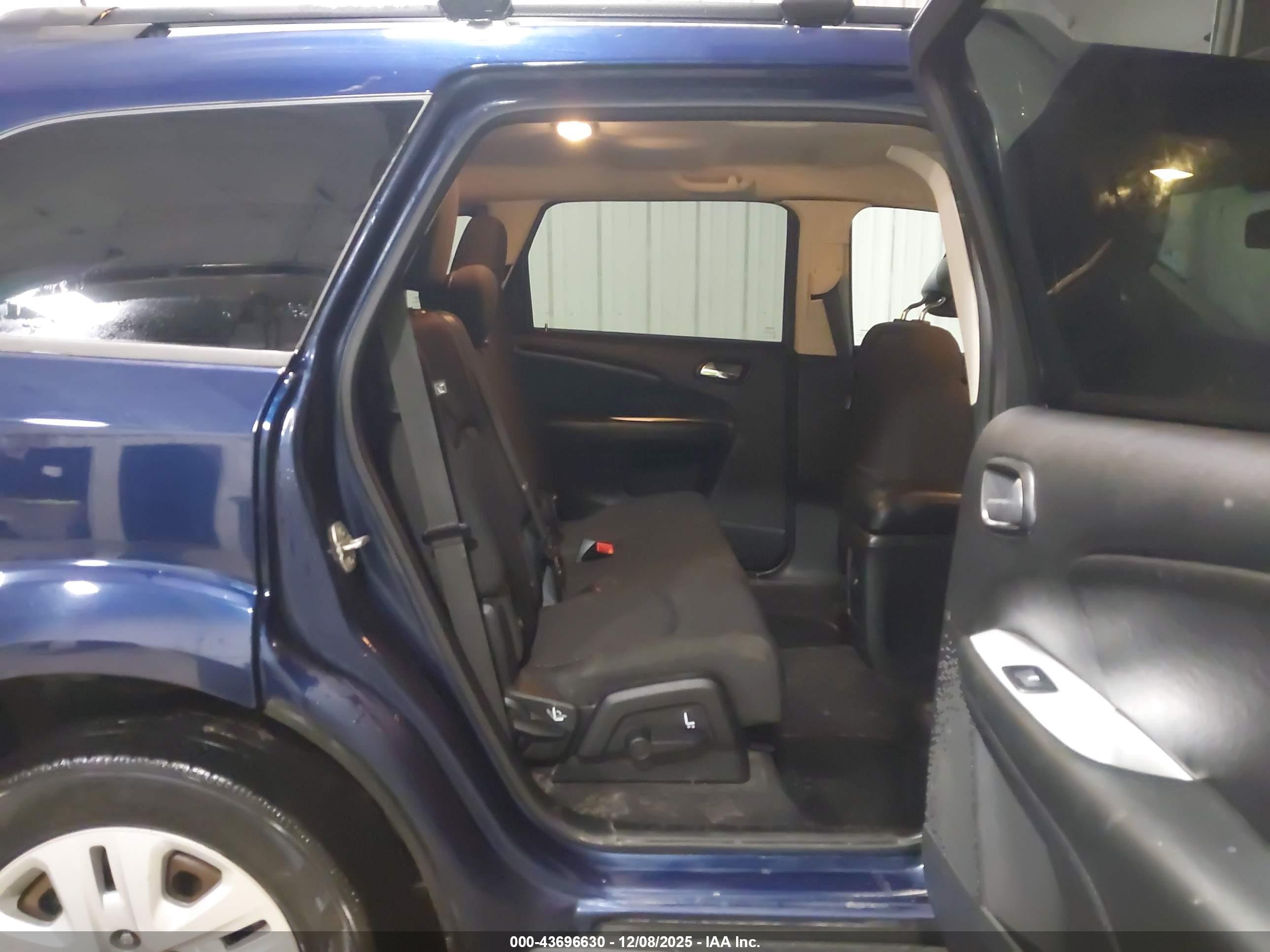 DODGE JOURNEY image 8