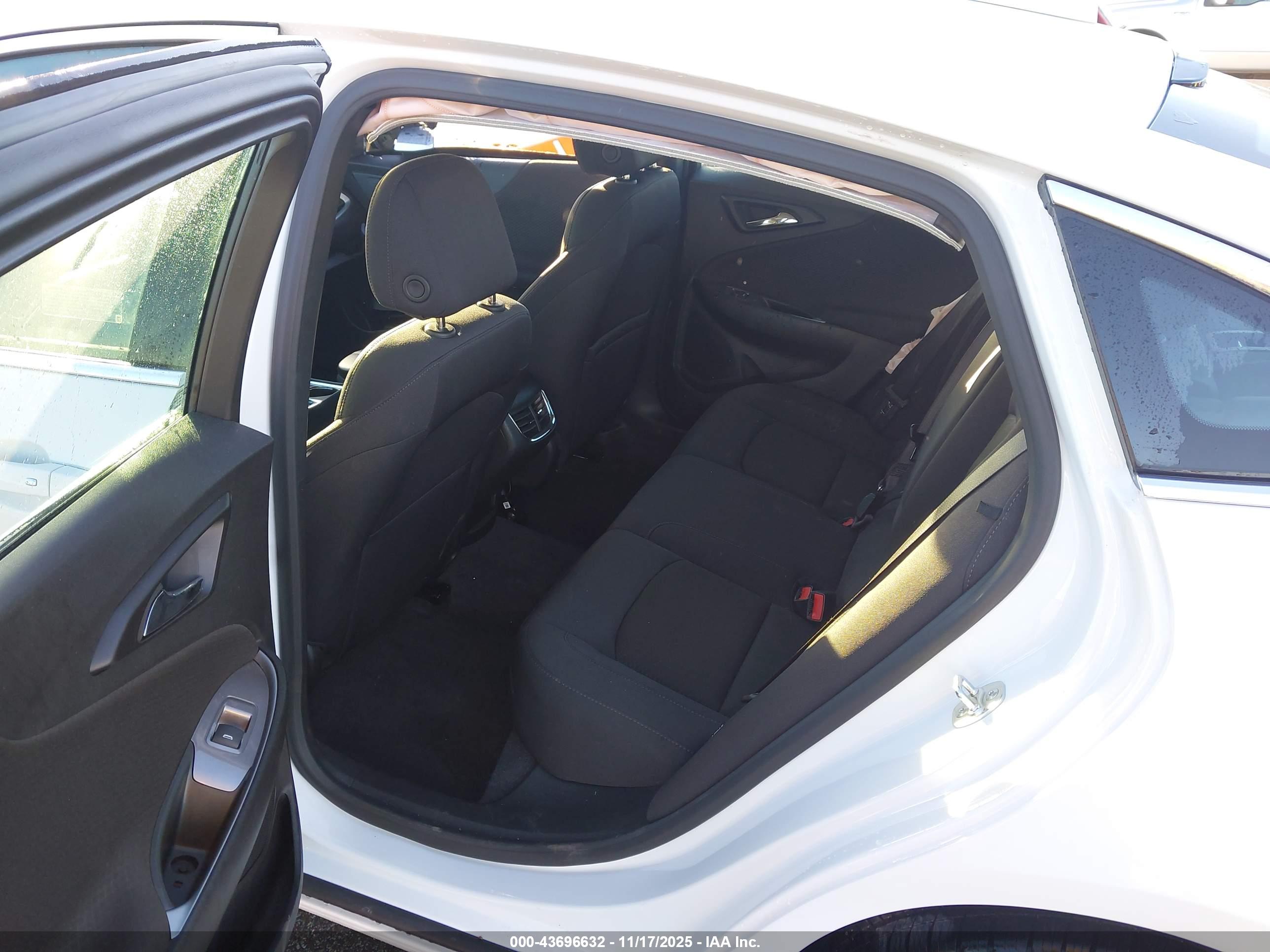CHEVROLET MALIBU image 8