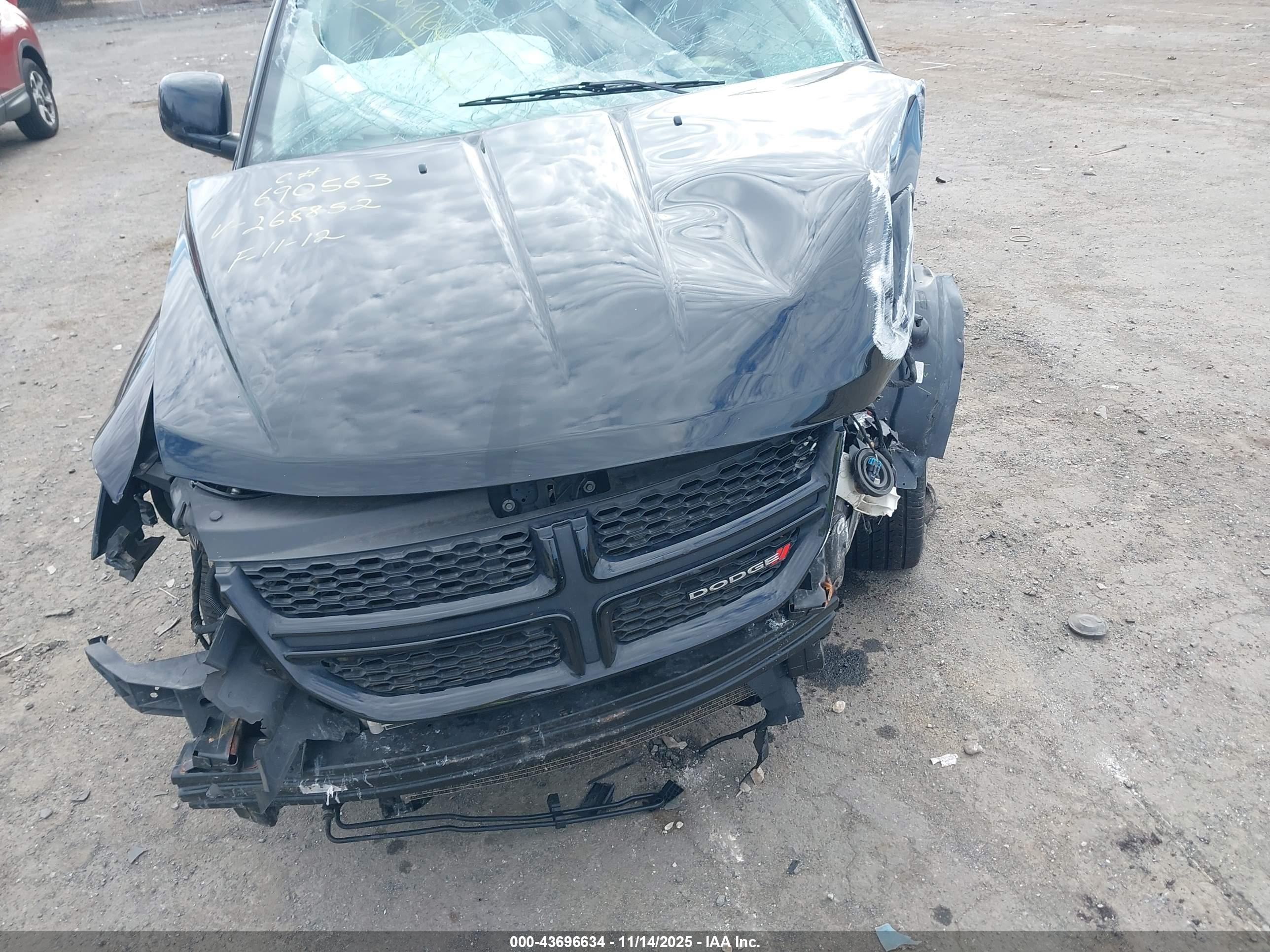 DODGE JOURNEY image 6