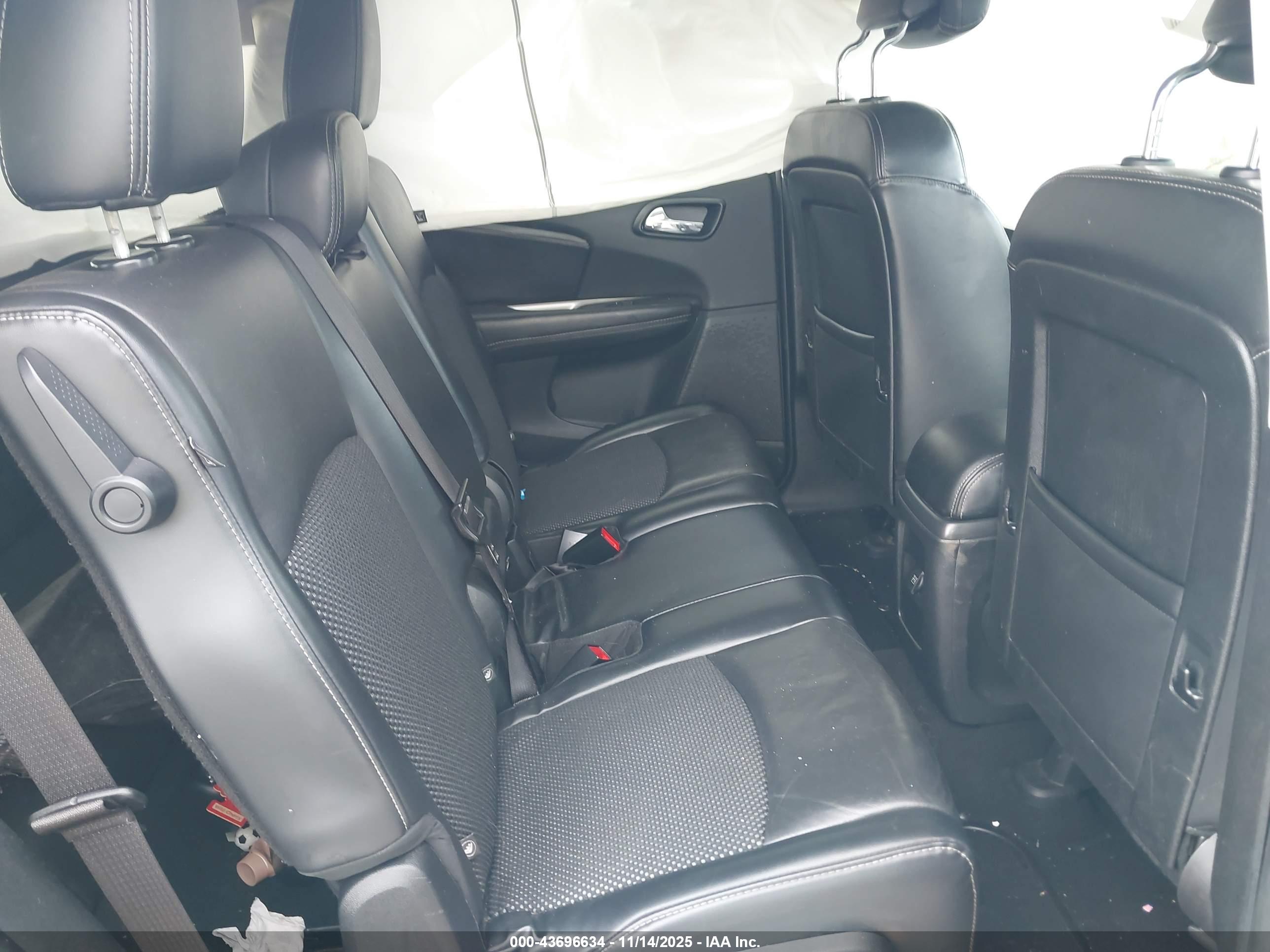 DODGE JOURNEY image 8